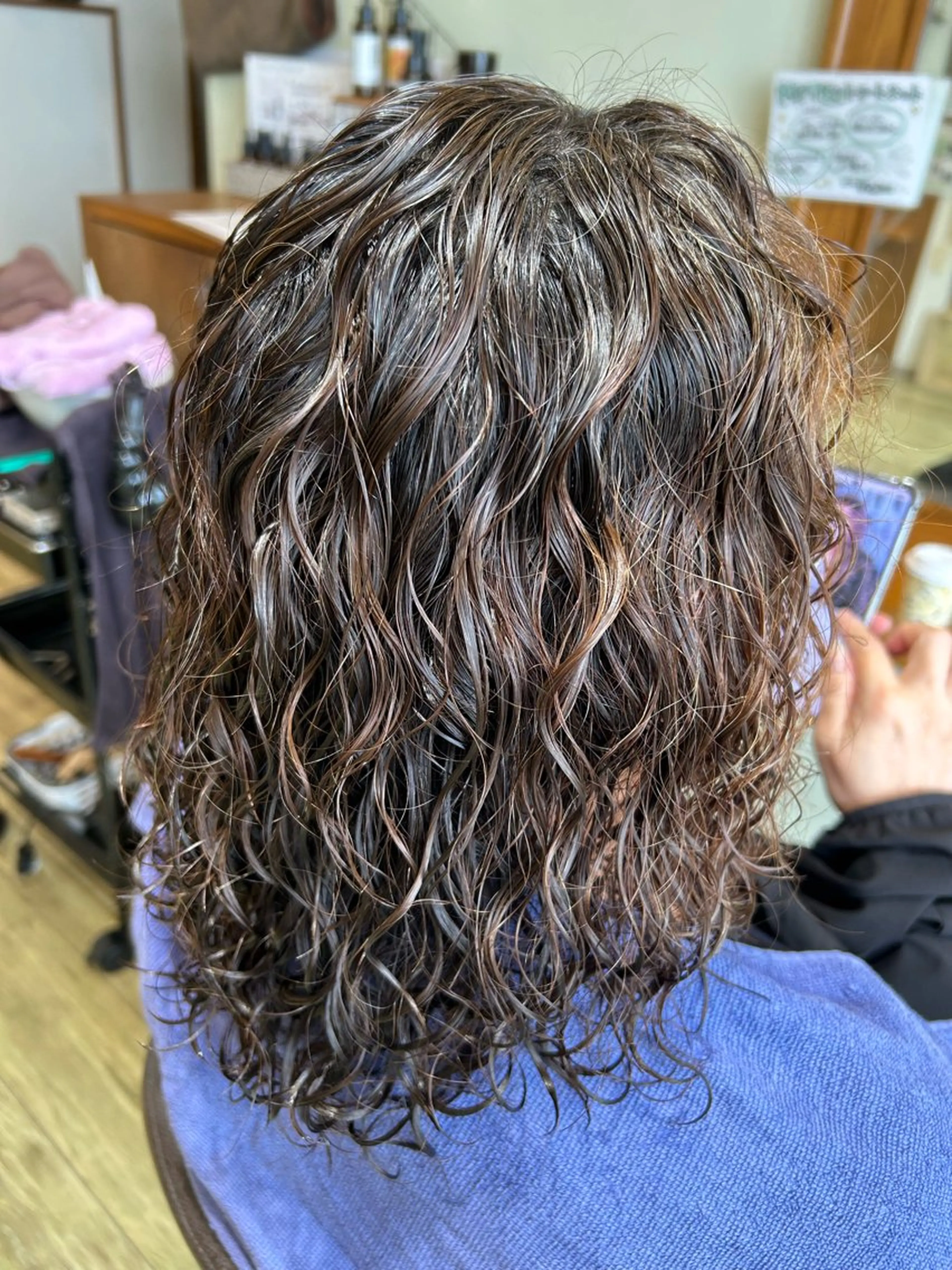 パーマ KUDAKA MOMOKOのヘアスタイル