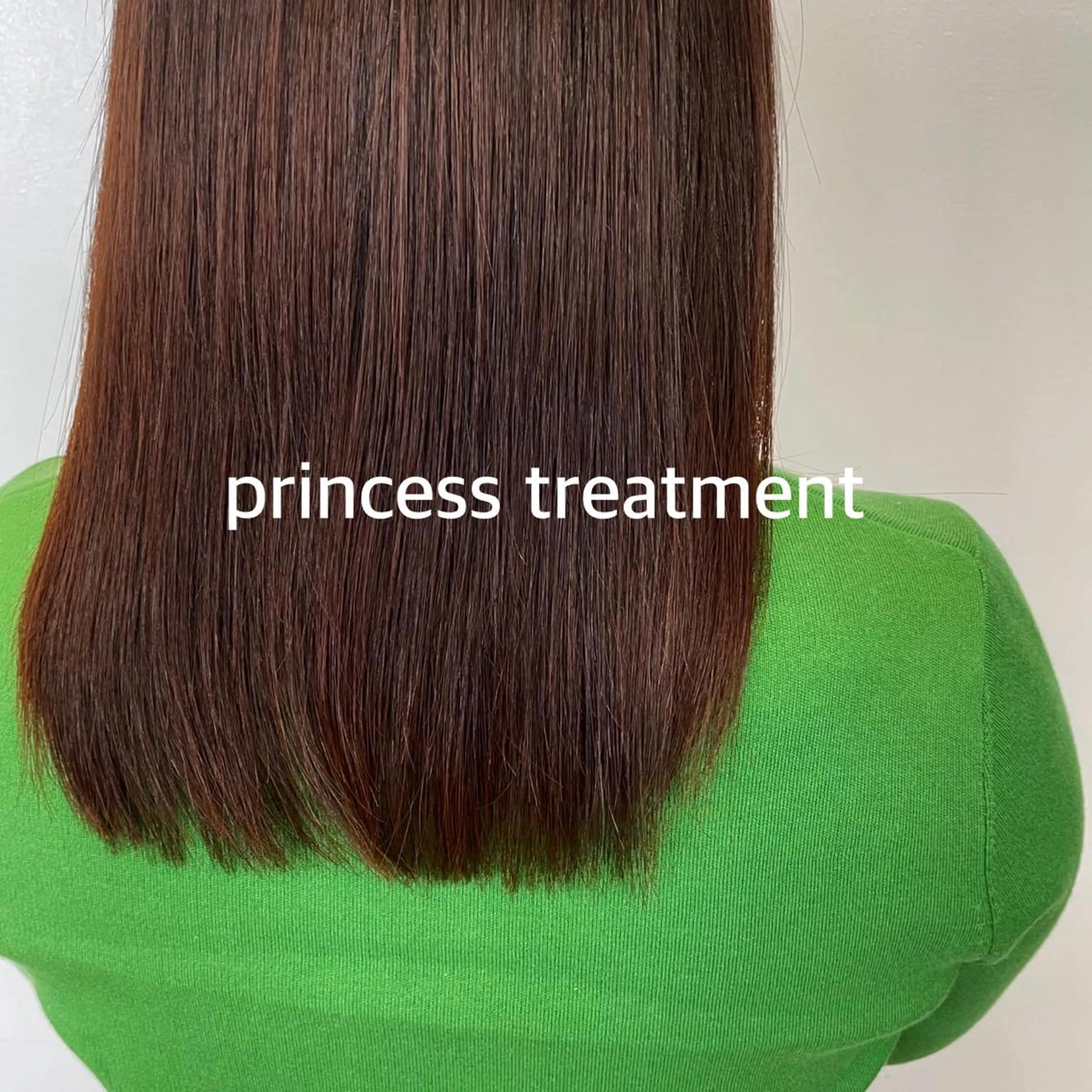 セミロング 暖色カラー推し/ トヤエリコのヘアスタイル