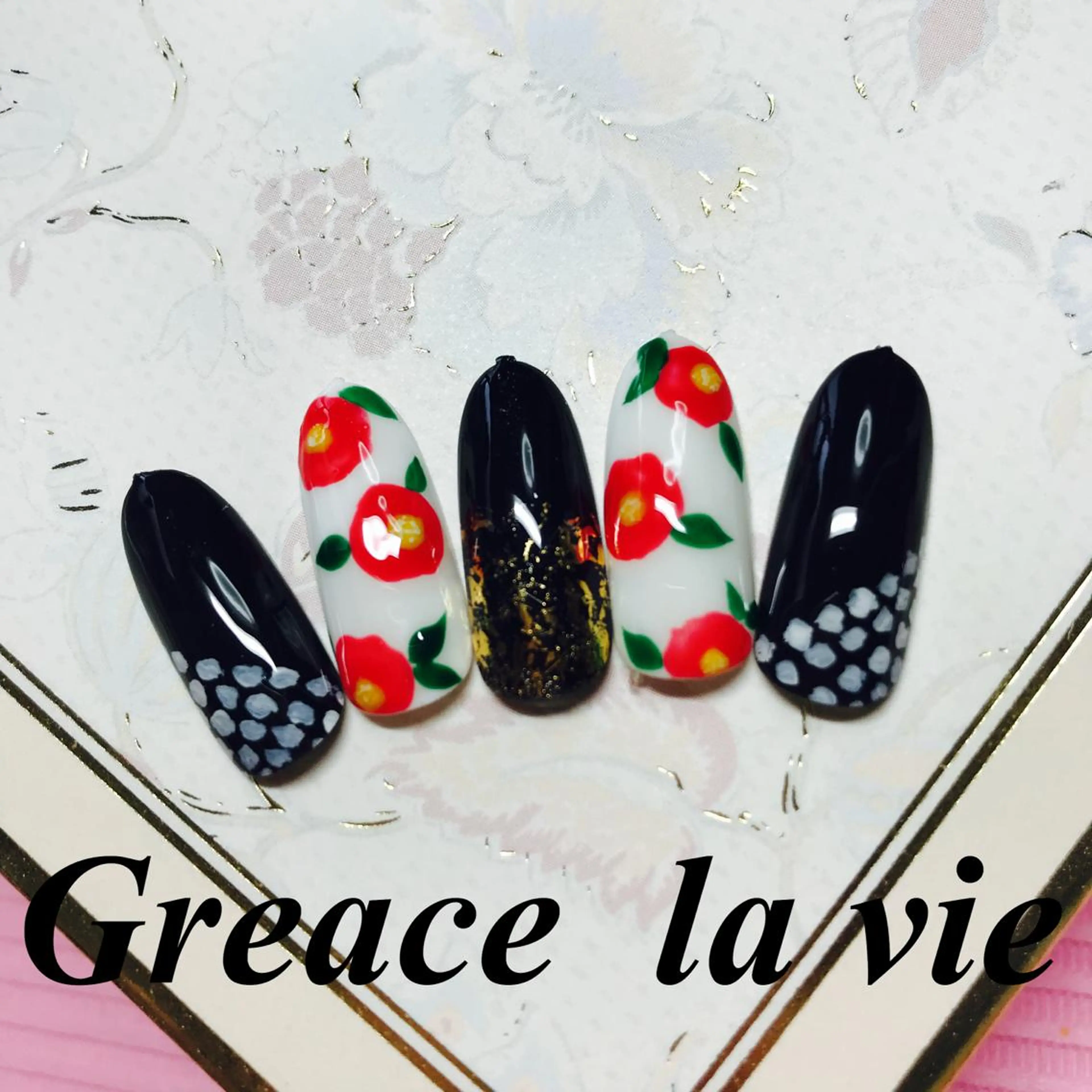 ロング カラー パーマ ヘアアレンジ キッズ ネイル マツエク・マツパ 着物ヘア Greace  la vieのネイルデザイン