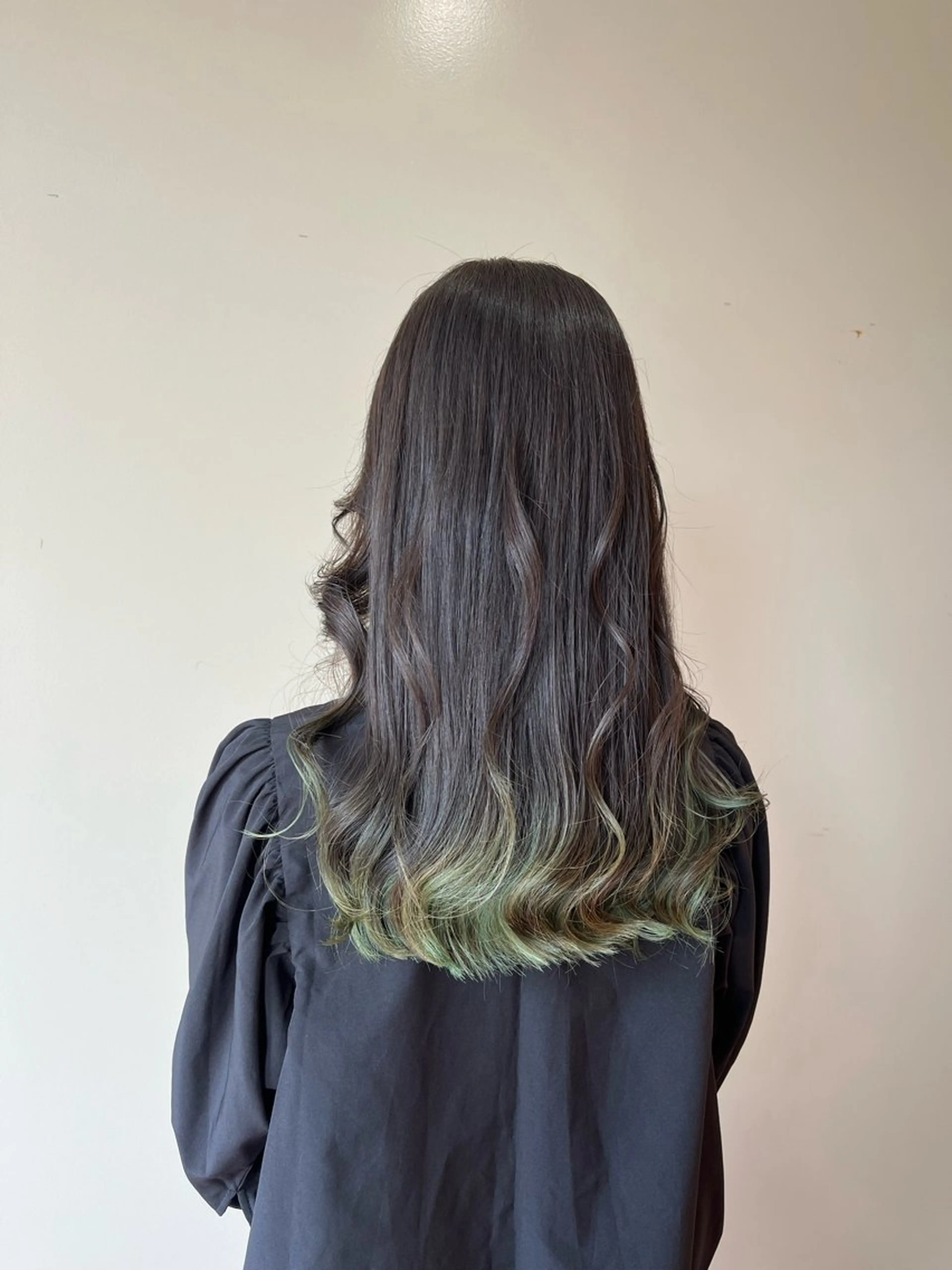 ロング OJIMA YUKAのヘアスタイル