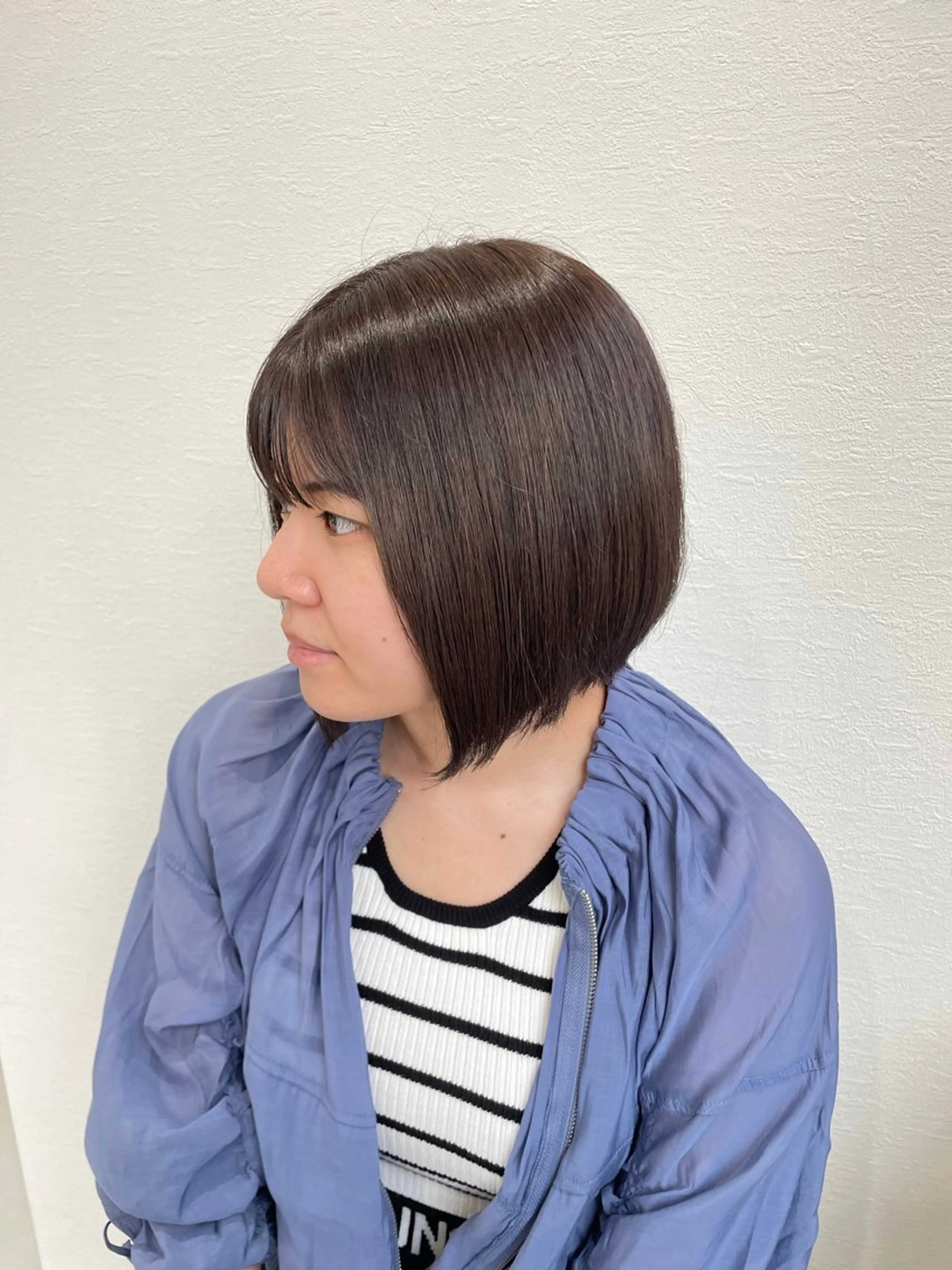 ショート カラー une所属・kunimi harukaのヘアスタイル