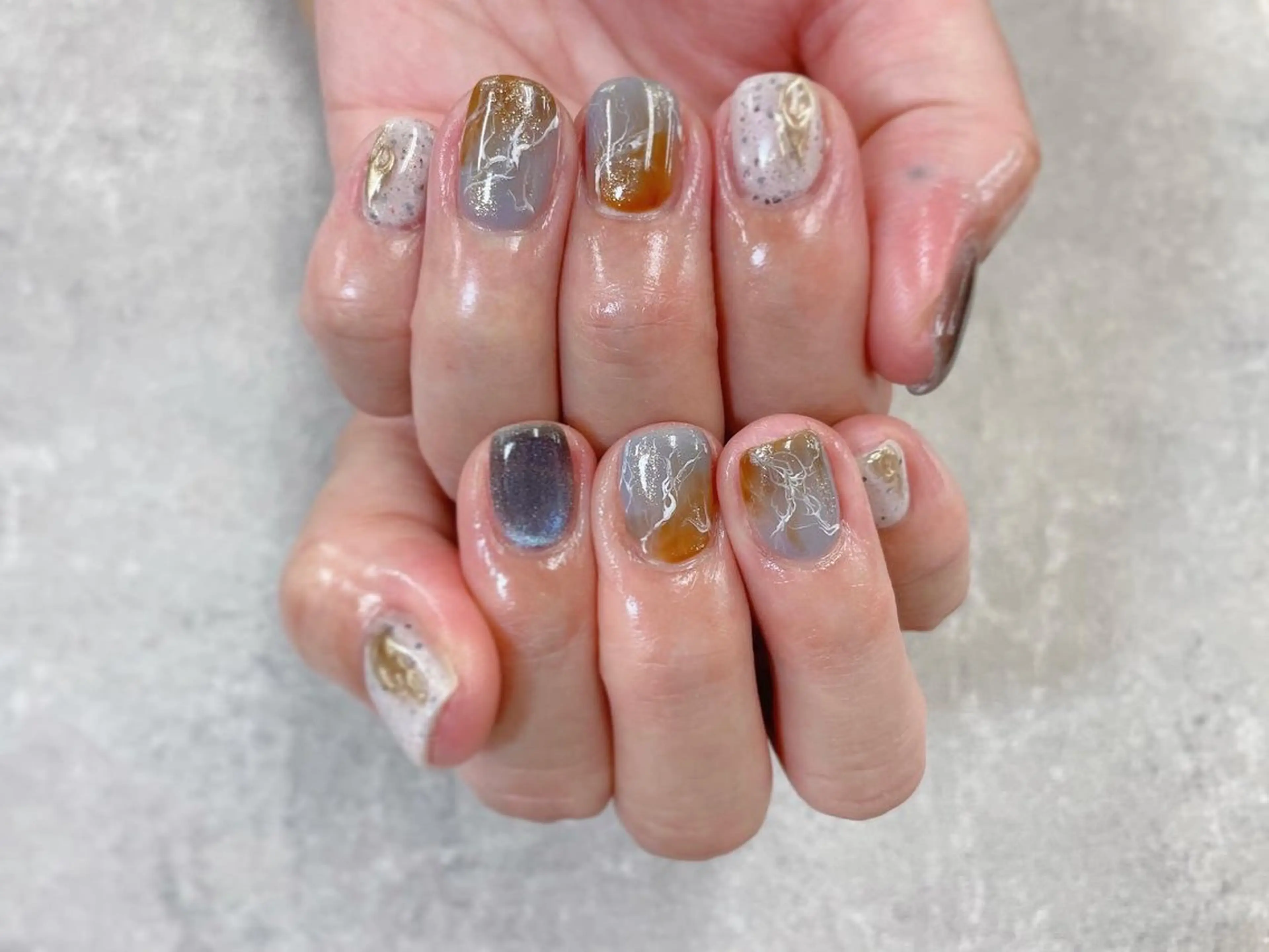 Hand オフ込、 お持ち込みデザインnails 𖥧 𖧧  税込￥9,000​〜​の写真