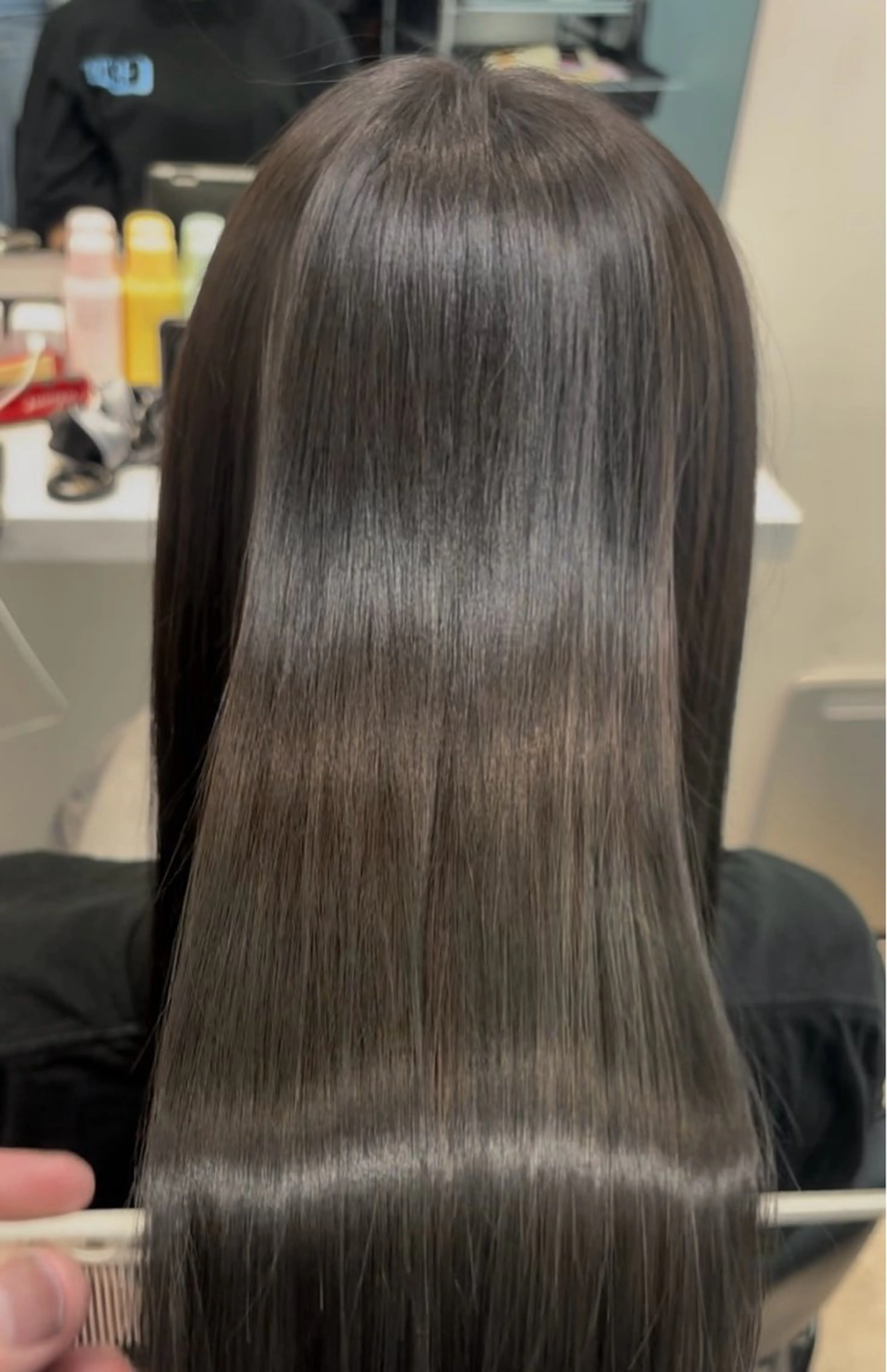 セミロング カラー カット ヘアカラー トリートメント SALOWIN梅田 サロウィン所属・縮毛•酸性矯正特化/ 美髪•髪質改善/KJのヘアスタイル