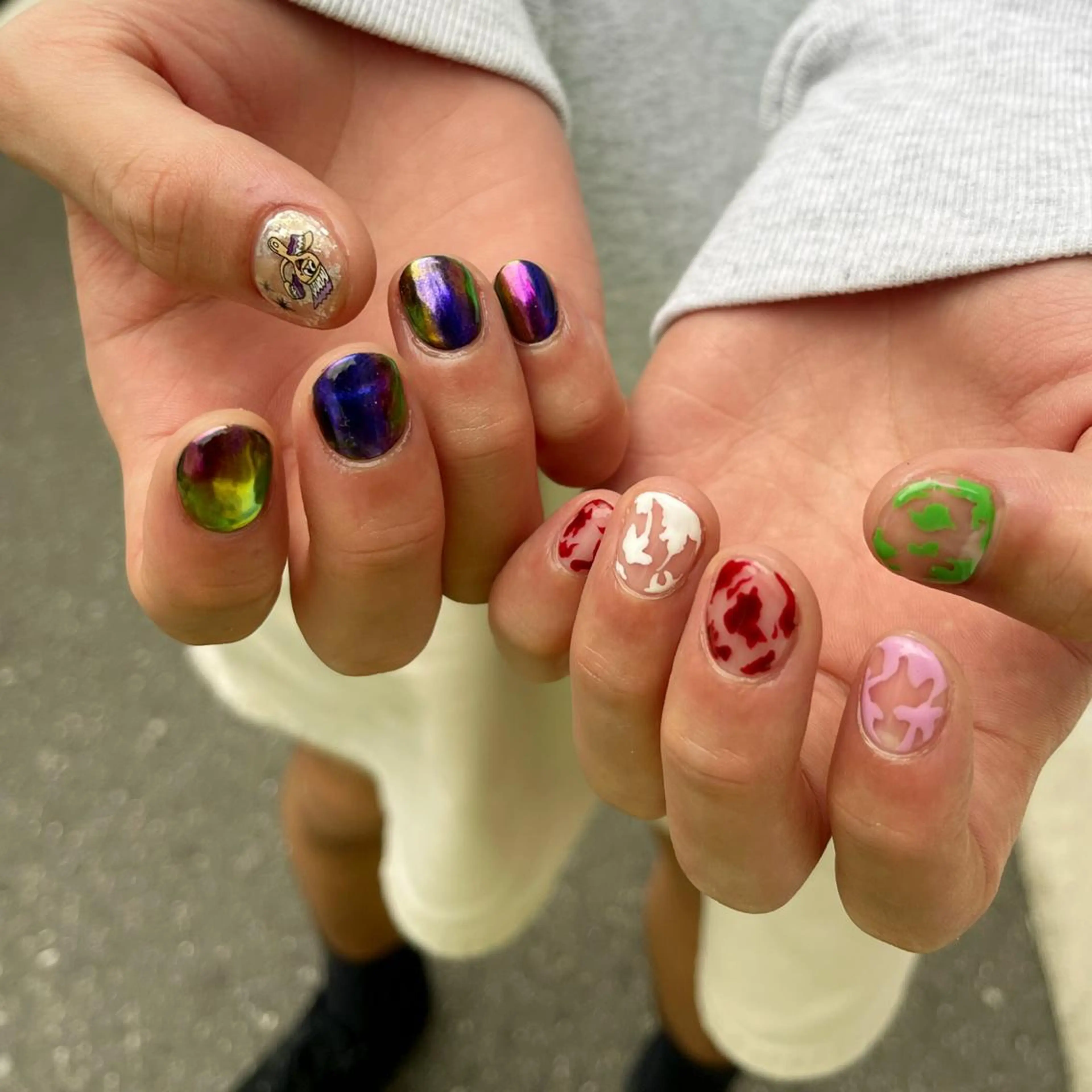 メンズ ネイル メンズ韓国風 アートネイル フットネイル ジェルネイル キラキラネイル Y nail なんば堀江店のネイルデザイン