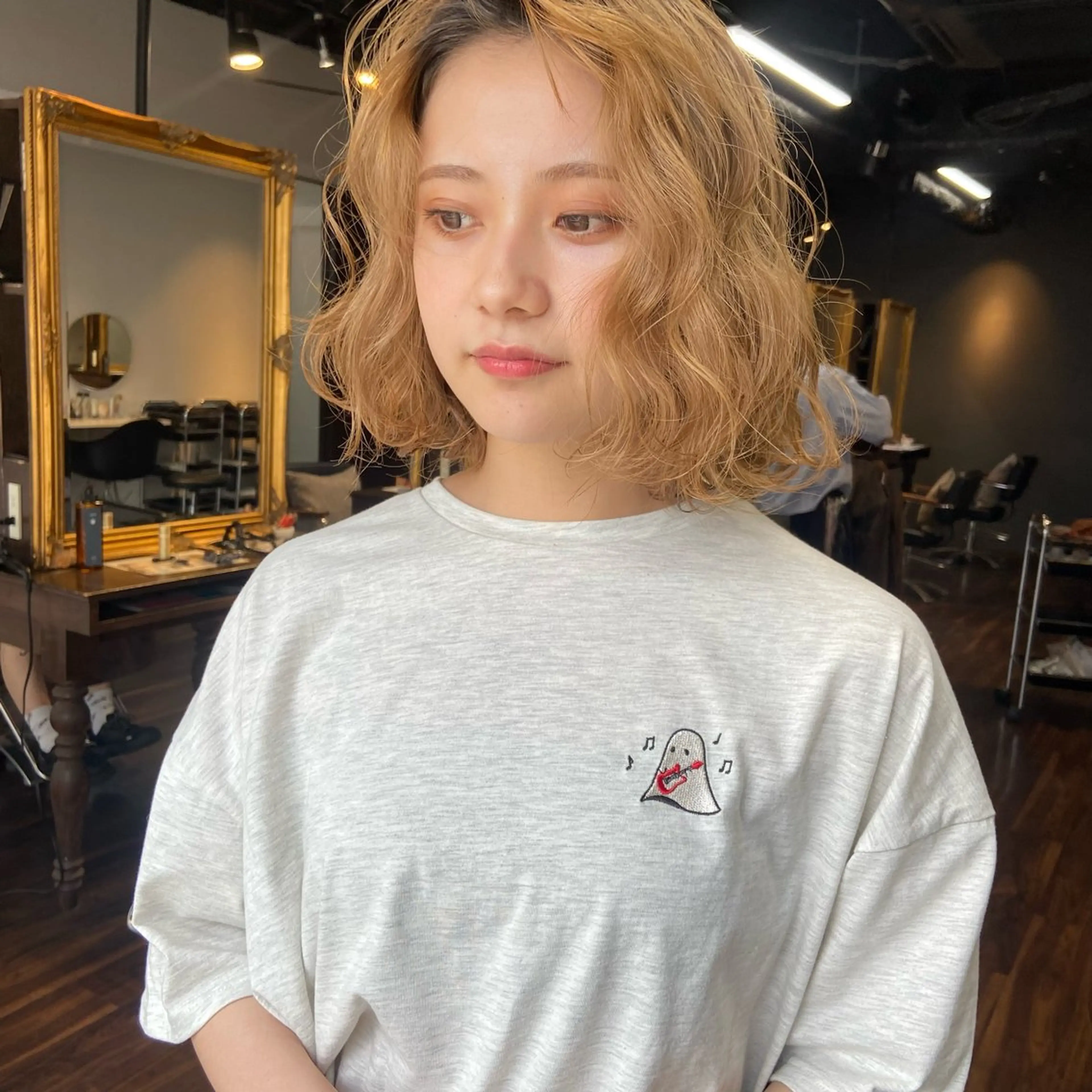 セミロング カラー パーマ ヘアアレンジ ベージュカラー ブリーチ 抜きっぱなしブロンド ダブルカラー 簡単アレンジ 🌼似合わせのプロ 心斎橋/rena🌼のマツエク・マツパデザイン