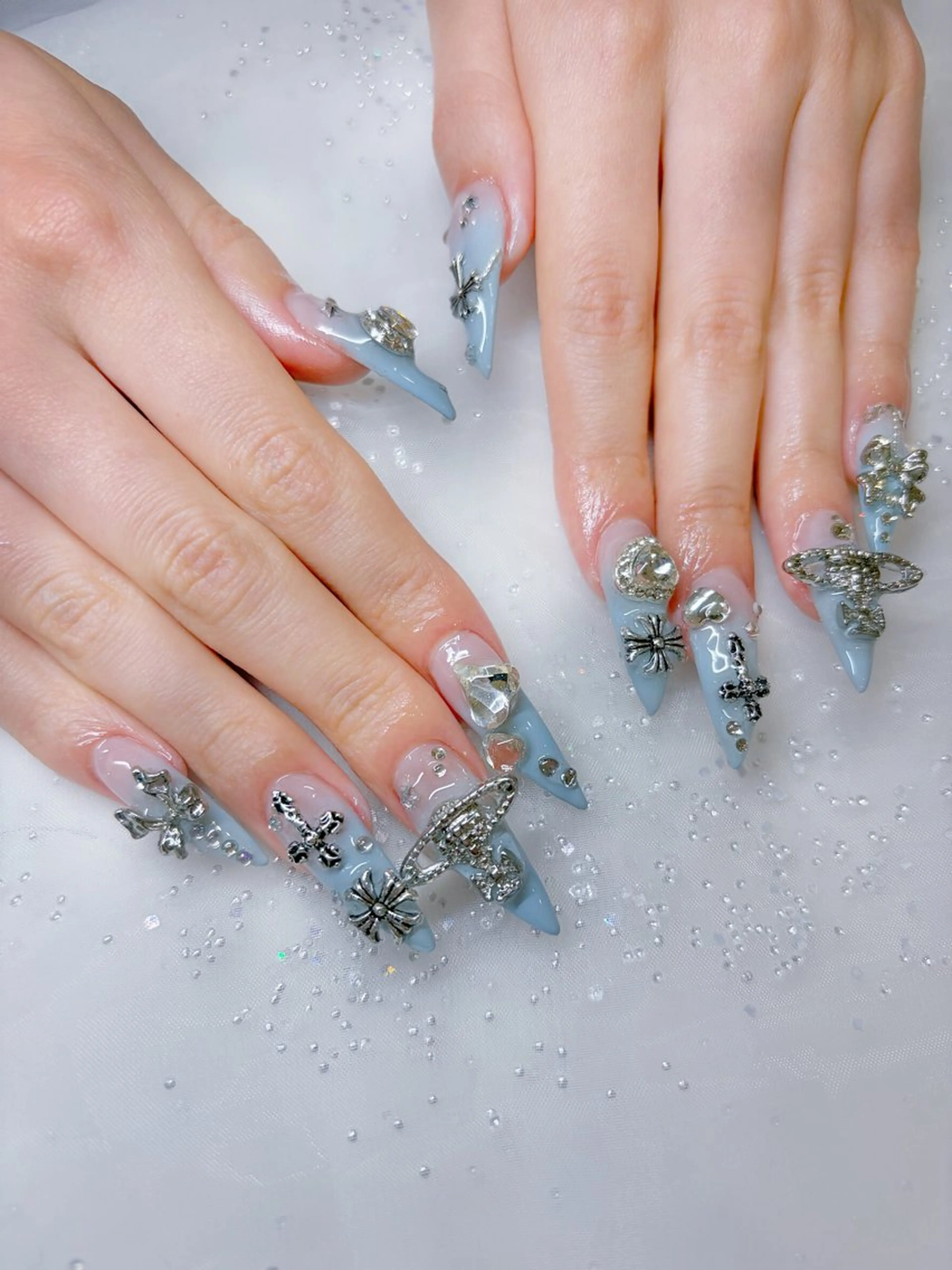 人気NO1🉐【オフあり】💅１０本長さだし＋📷持ち込みデザイン＋💎パーツつけ放題（オフ無料🎁)の写真