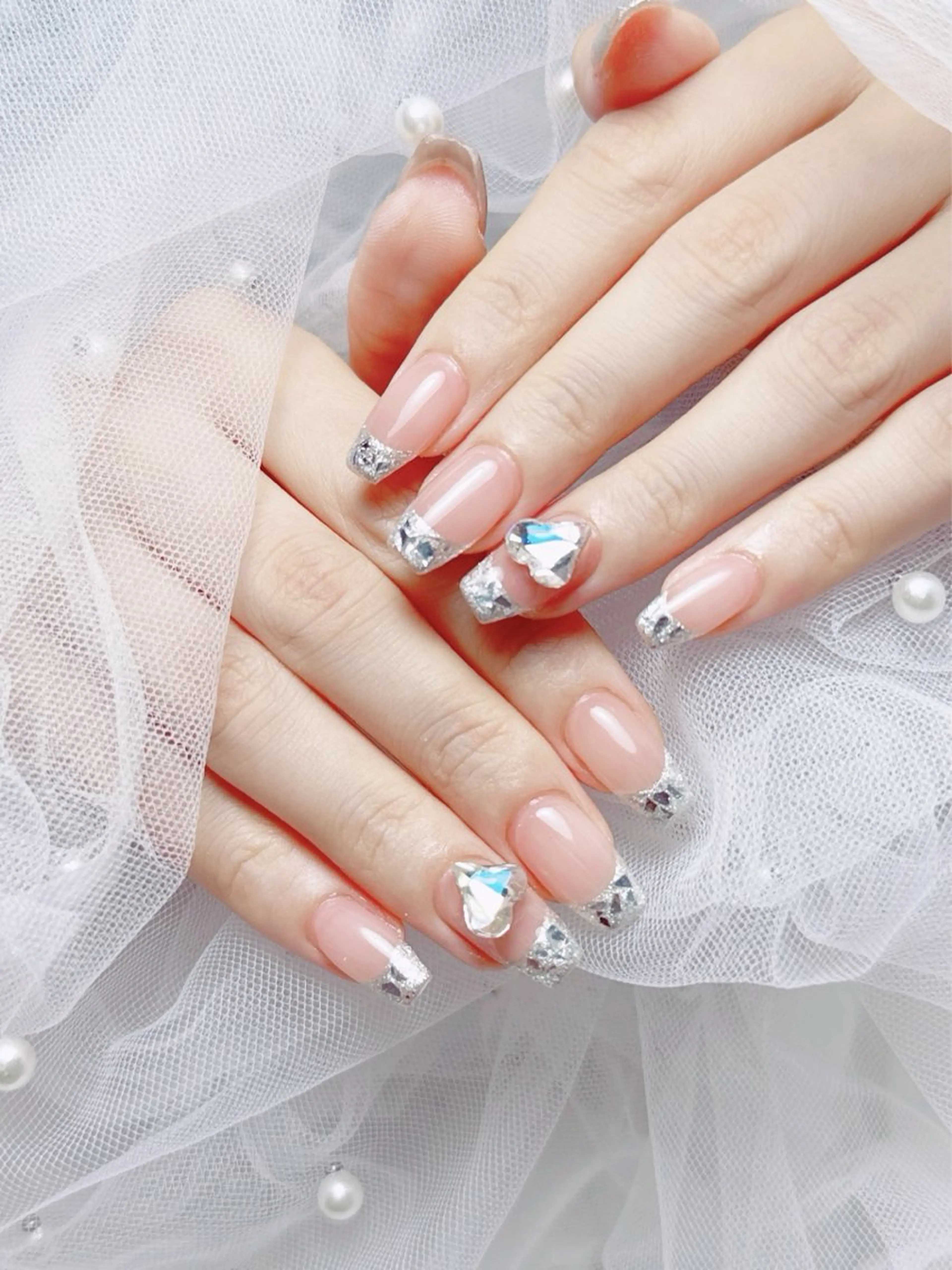 ネイル フレンチネイル ジェルネイル ハート 韓国ネイル マグネットネイル ハンドネイル ネイルサロン lotusのネイルデザイン