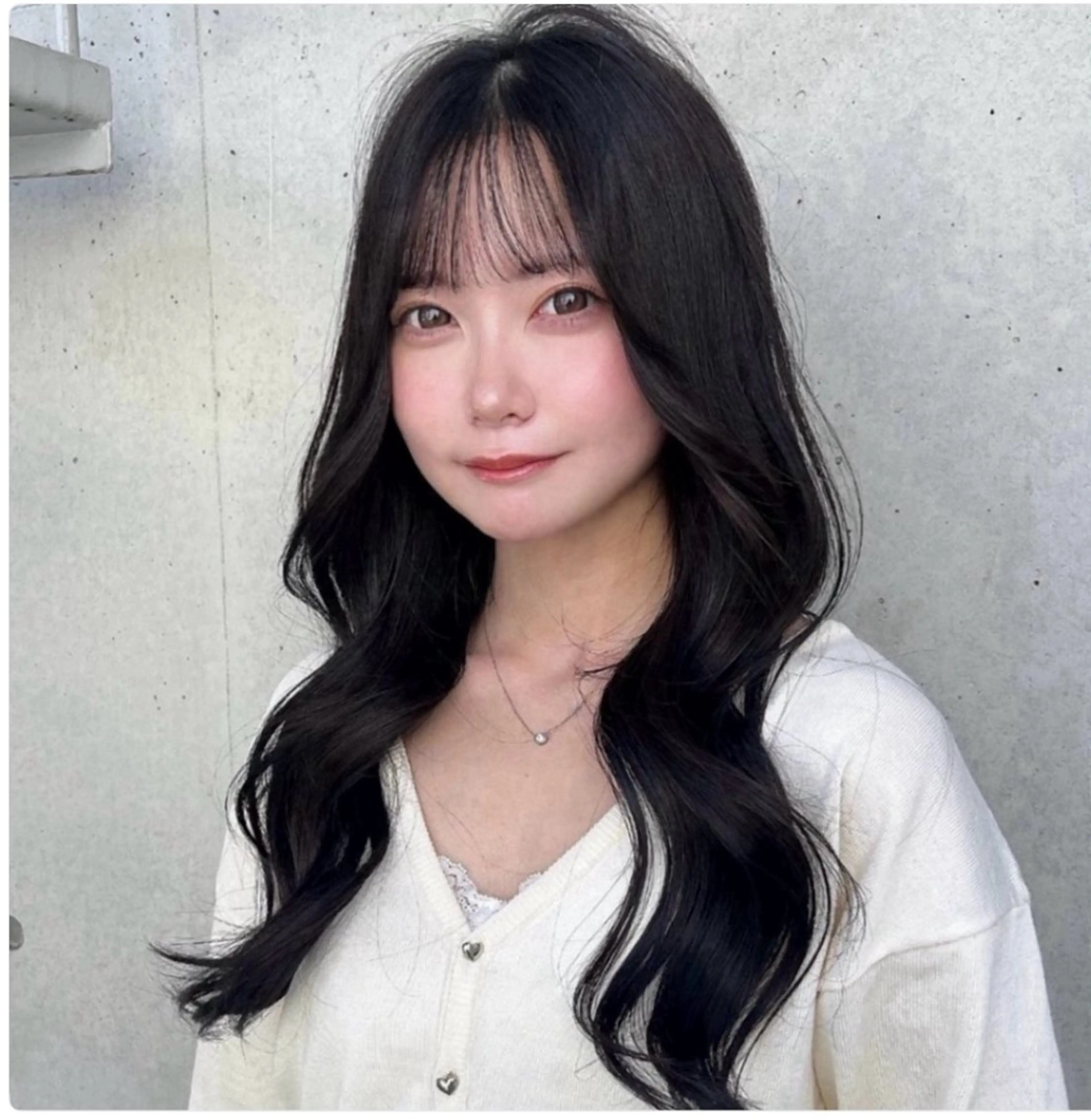 ロング カラー 🫧うる艶トレンド 🫧透明感カラーのヘアスタイル