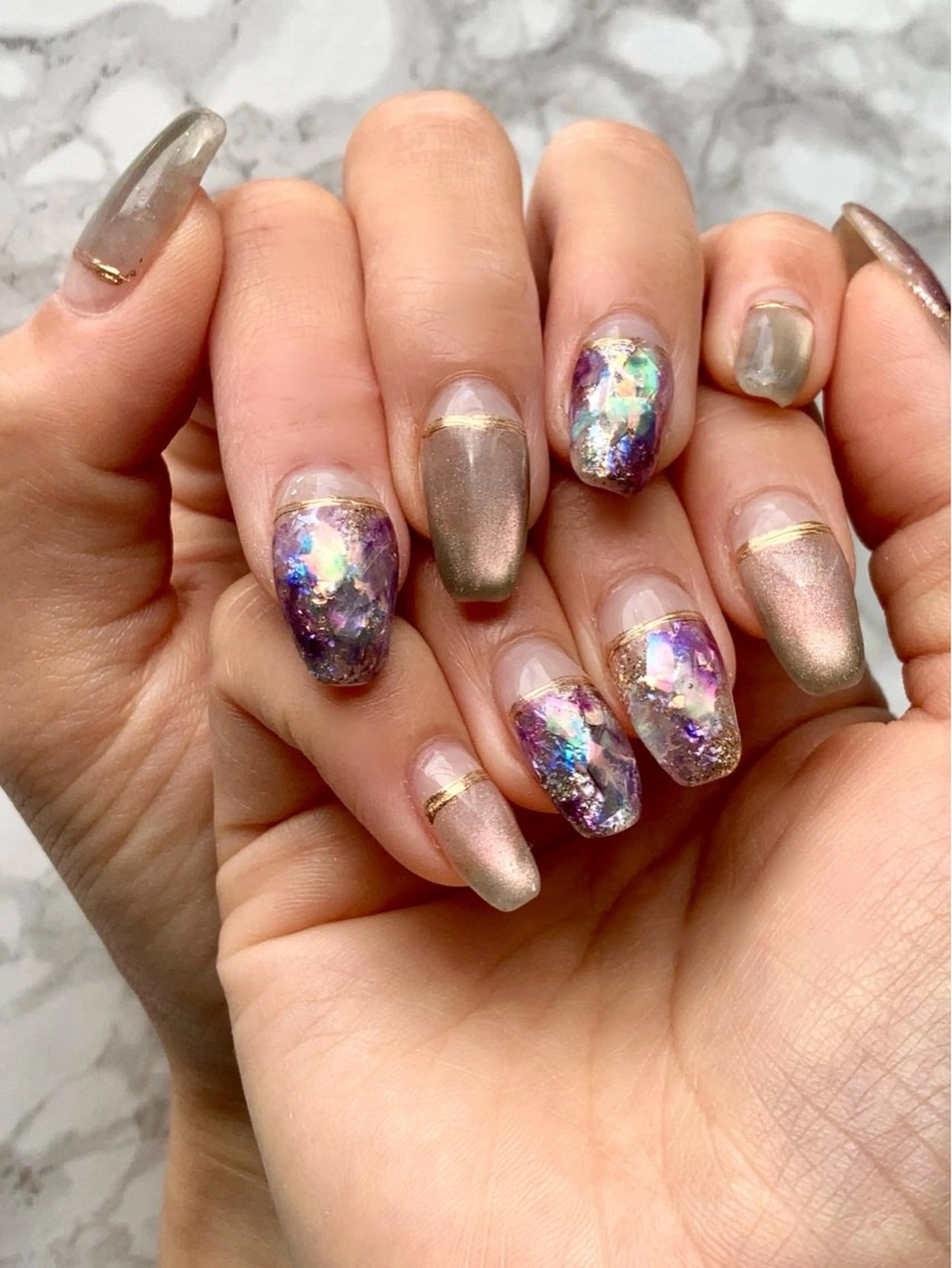 ネイル キラキラネイル ニュアンスネイル nail salon アルストロメリアのネイルデザイン