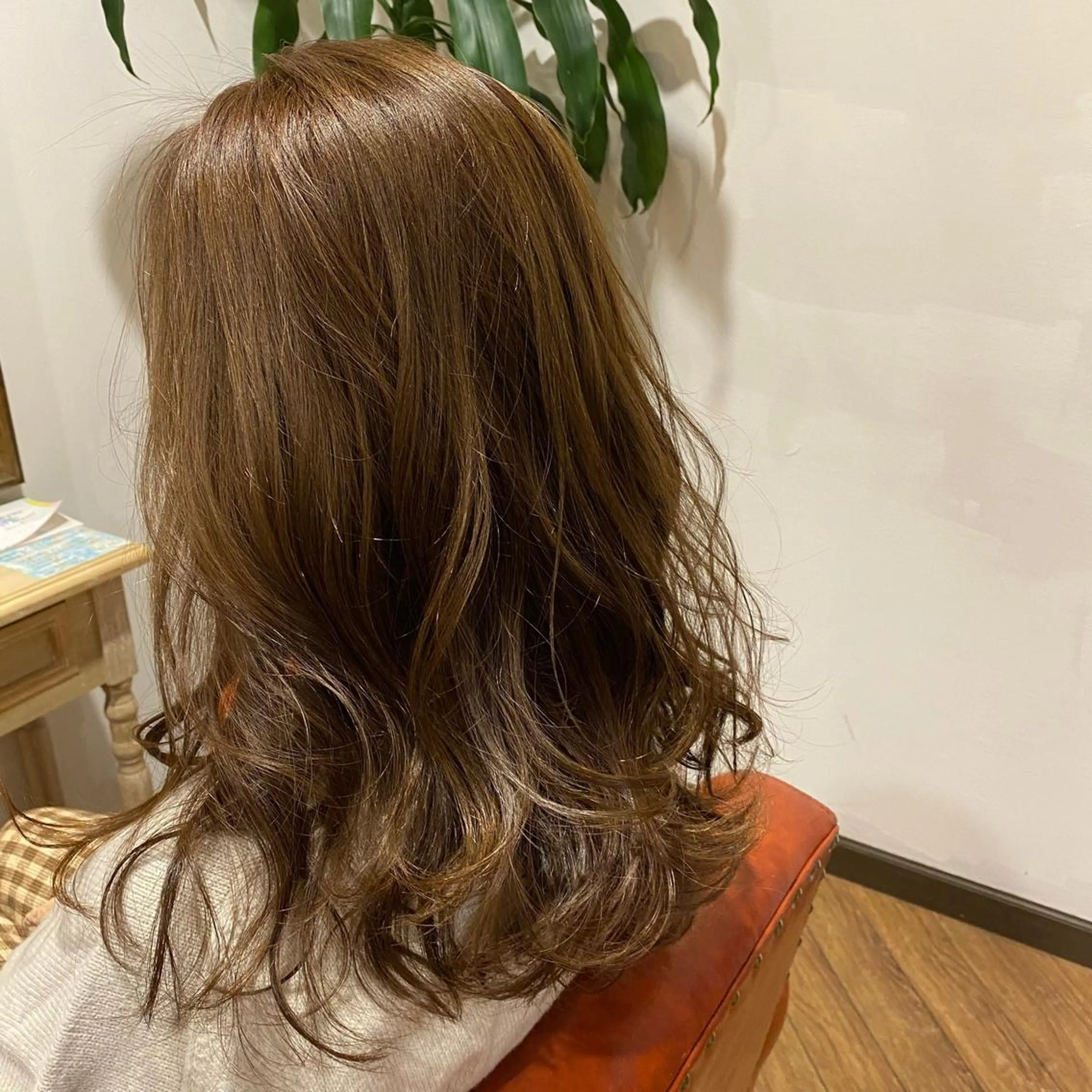 セミロング カラー ベージュカラー ブリーチ ブリーチなしカラー NATSUKI😸 ‪✂︎‬南森町美容室のヘアスタイル