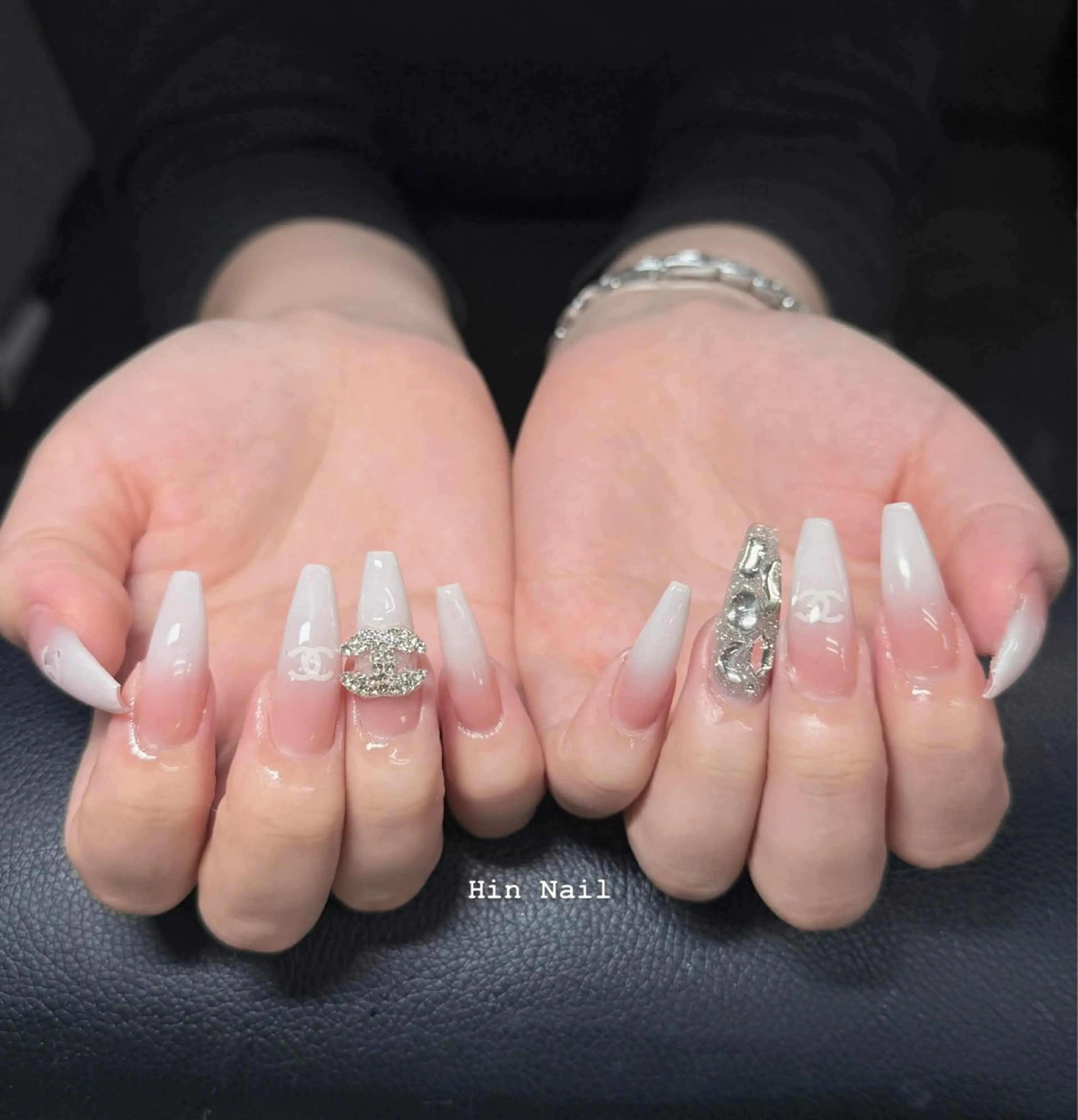 ネイル ハンドネイル HIN NAILのネイルデザイン