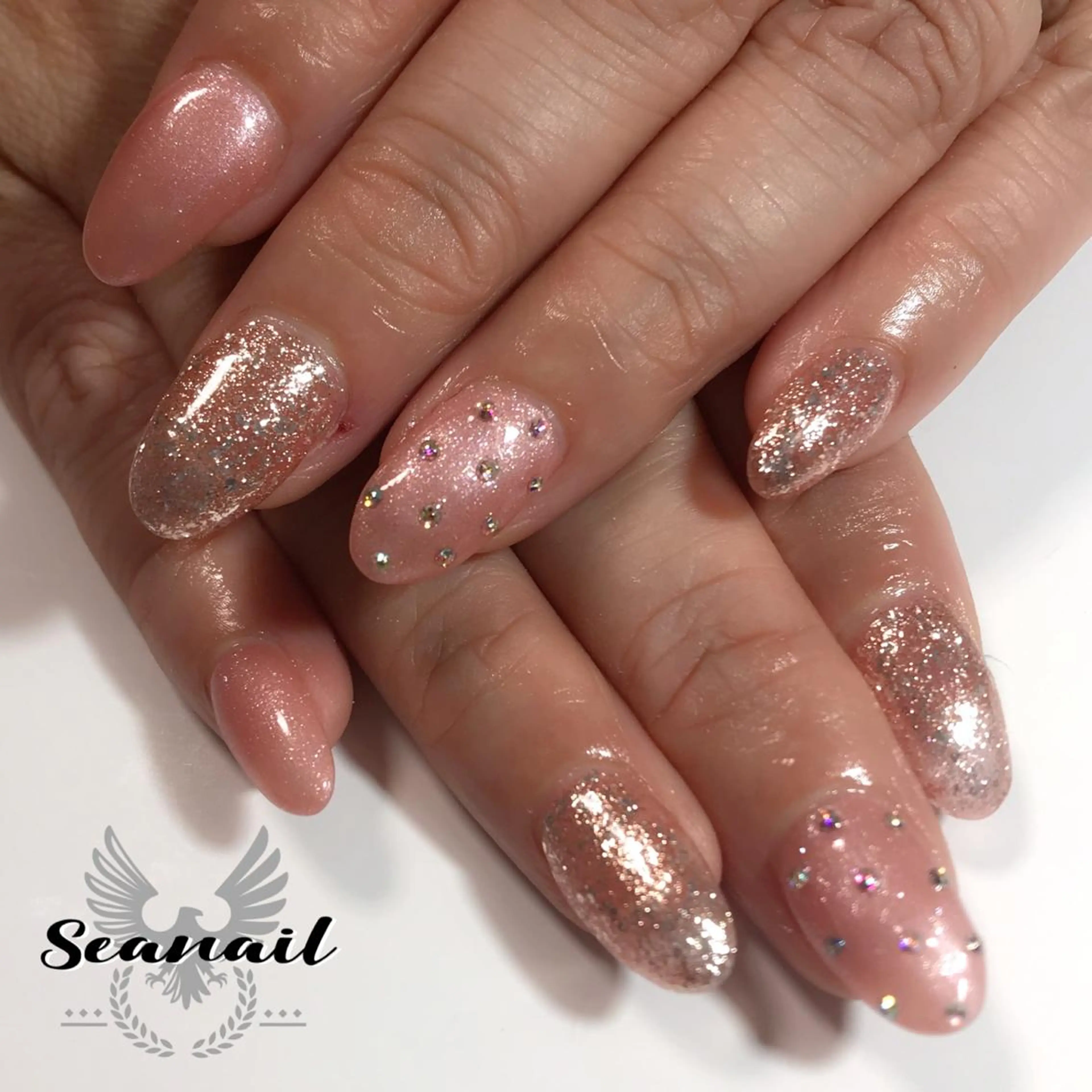 ネイル 小尾 栞のネイルデザイン