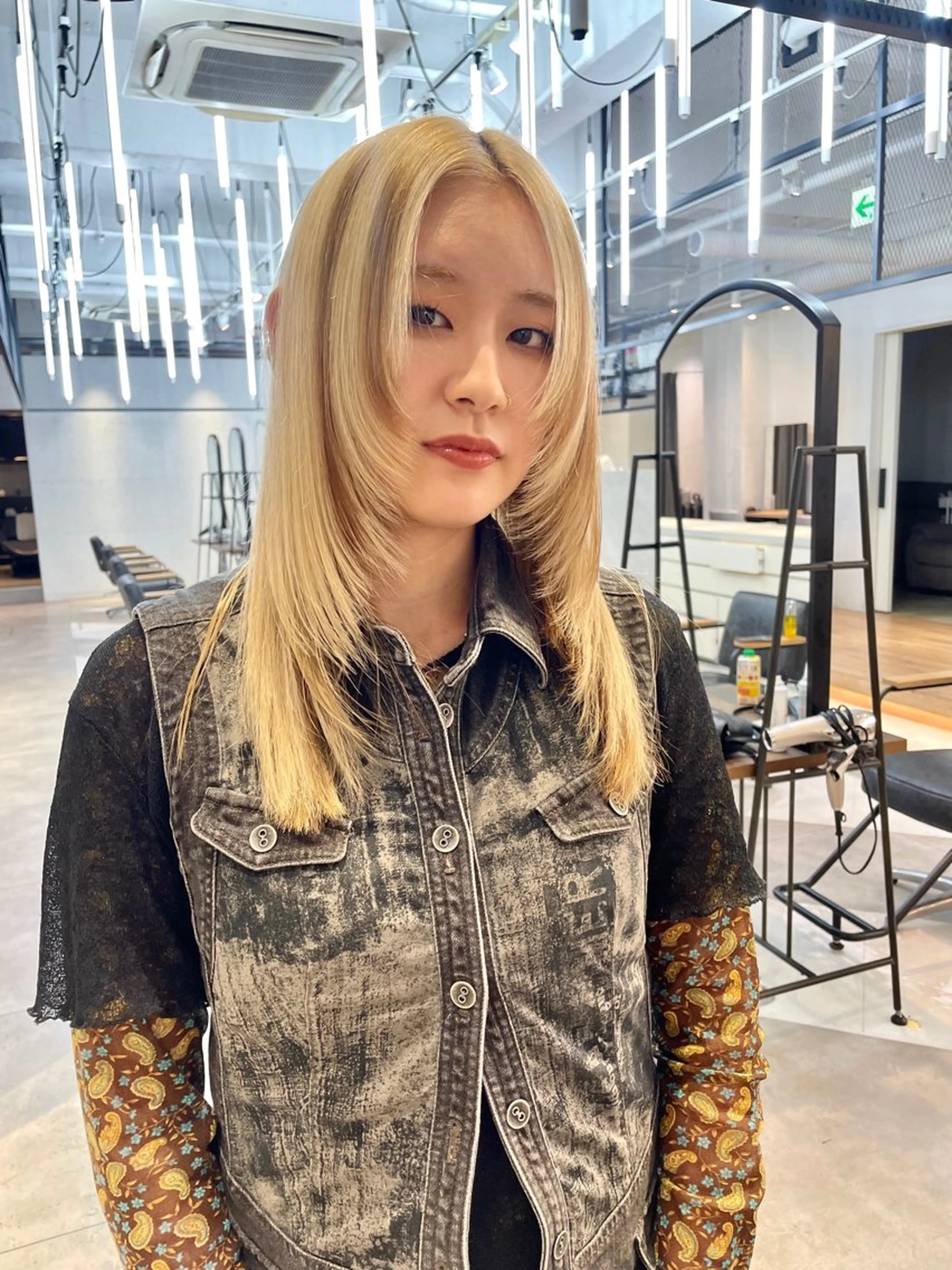 セミロング カラー 顔周りカット レイヤーカット 顔周りカット/透明感 カラー✂️MEIのヘアスタイル