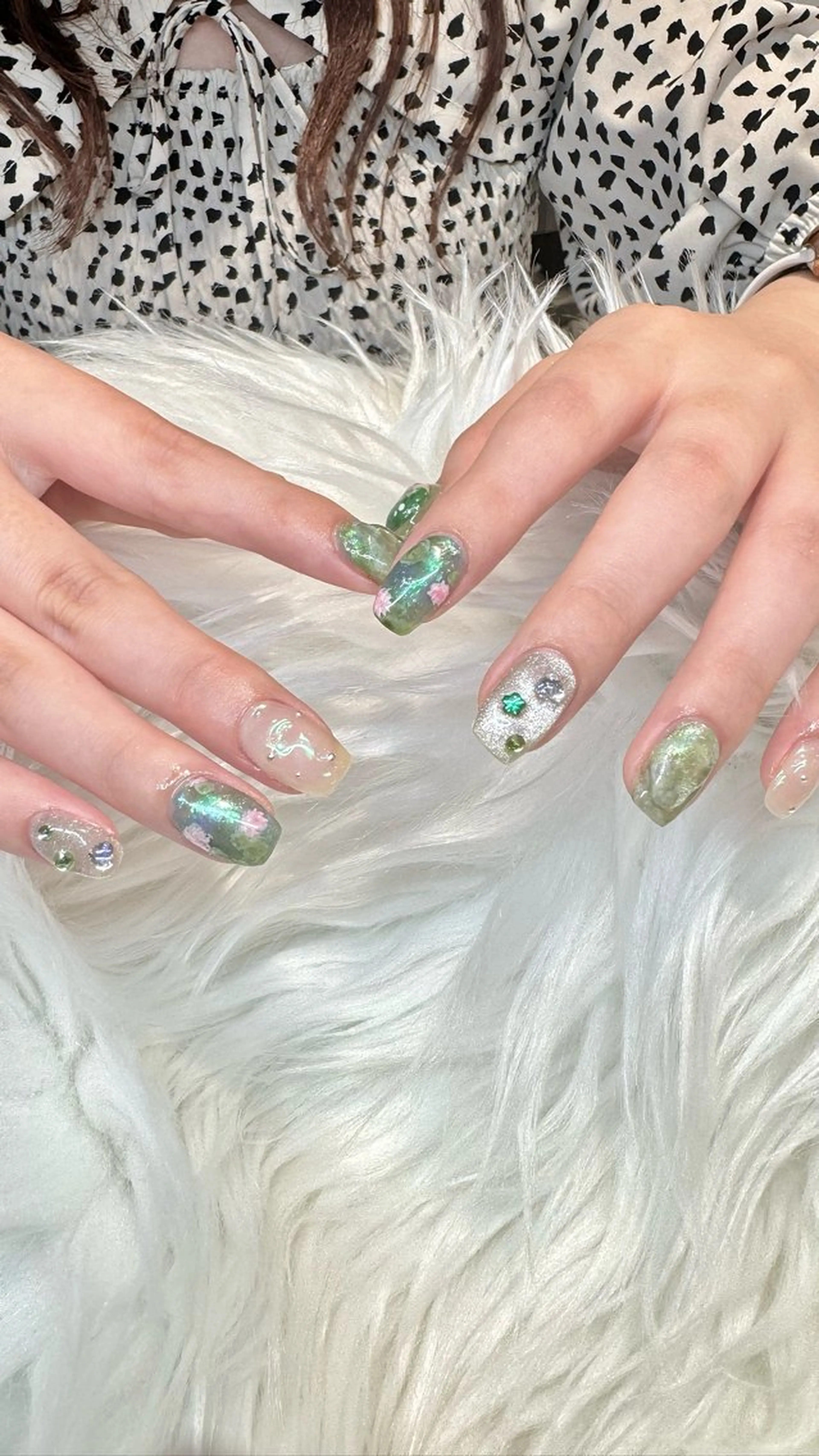 ネイル ハンドネイル 新井 ひなののネイルデザイン