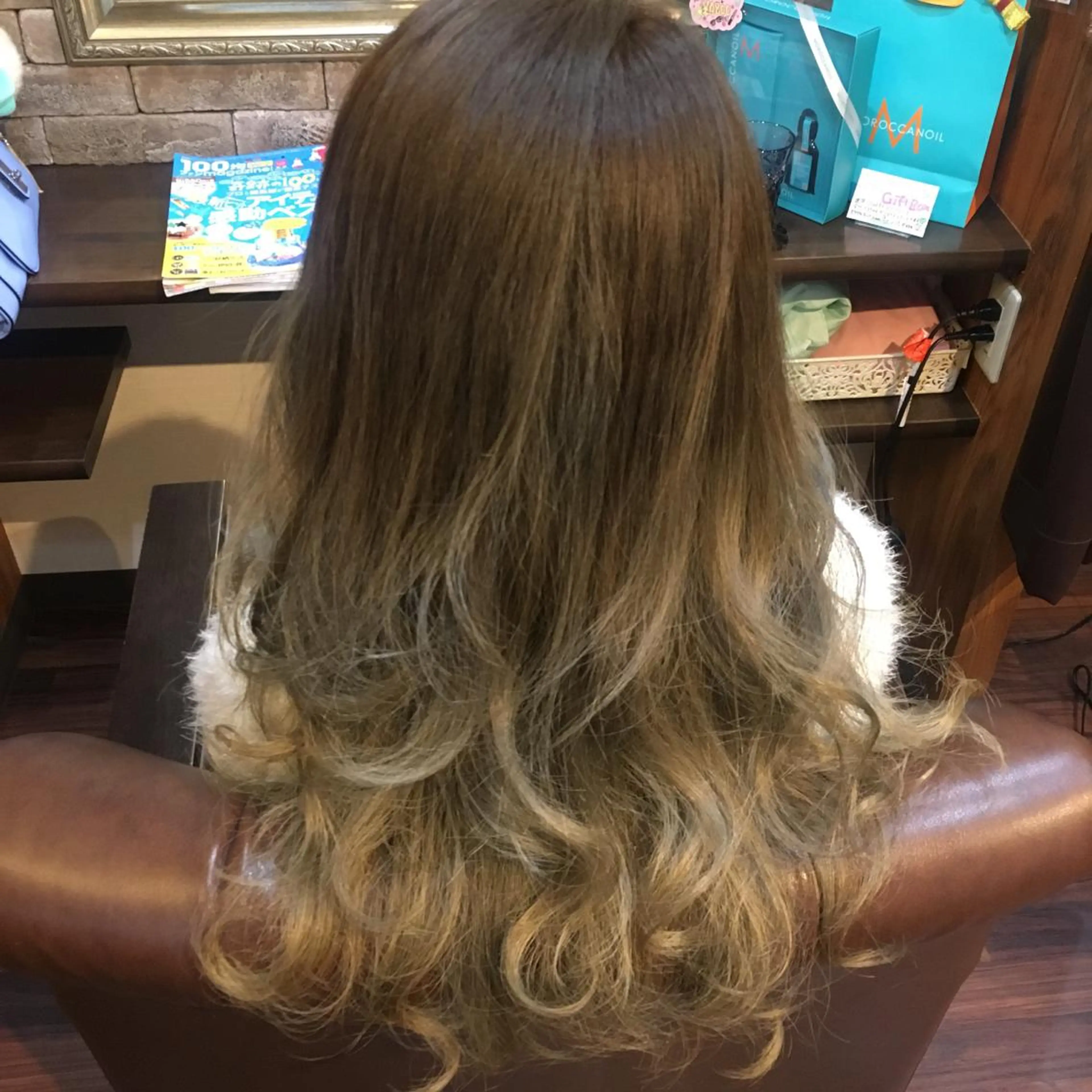 ロング HairDesign Azurのヘアスタイル