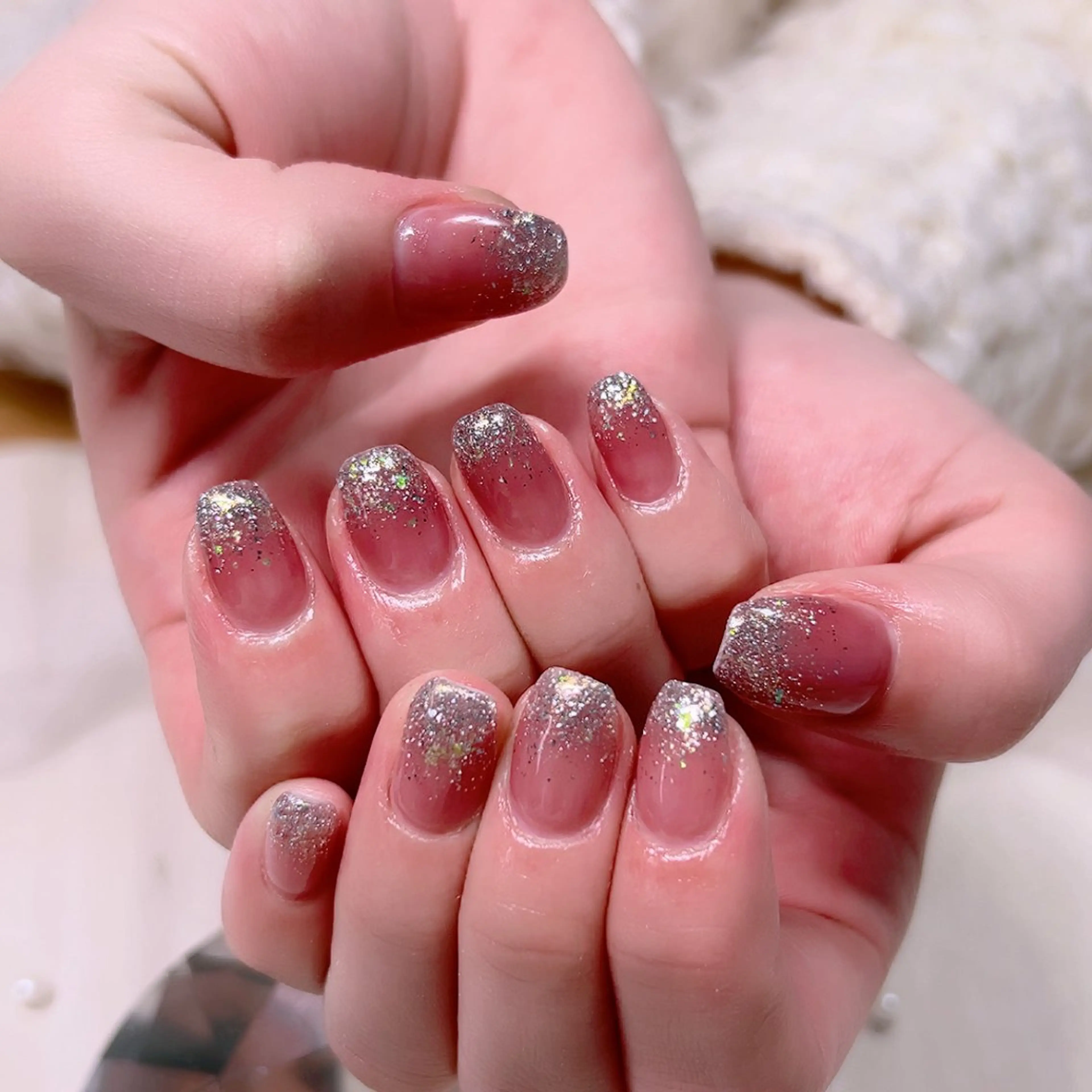 ネイル ラメ(グリッター) ラメグラデーション オフィスネイル ハンドネイル Cute Tips nailのネイルデザイン