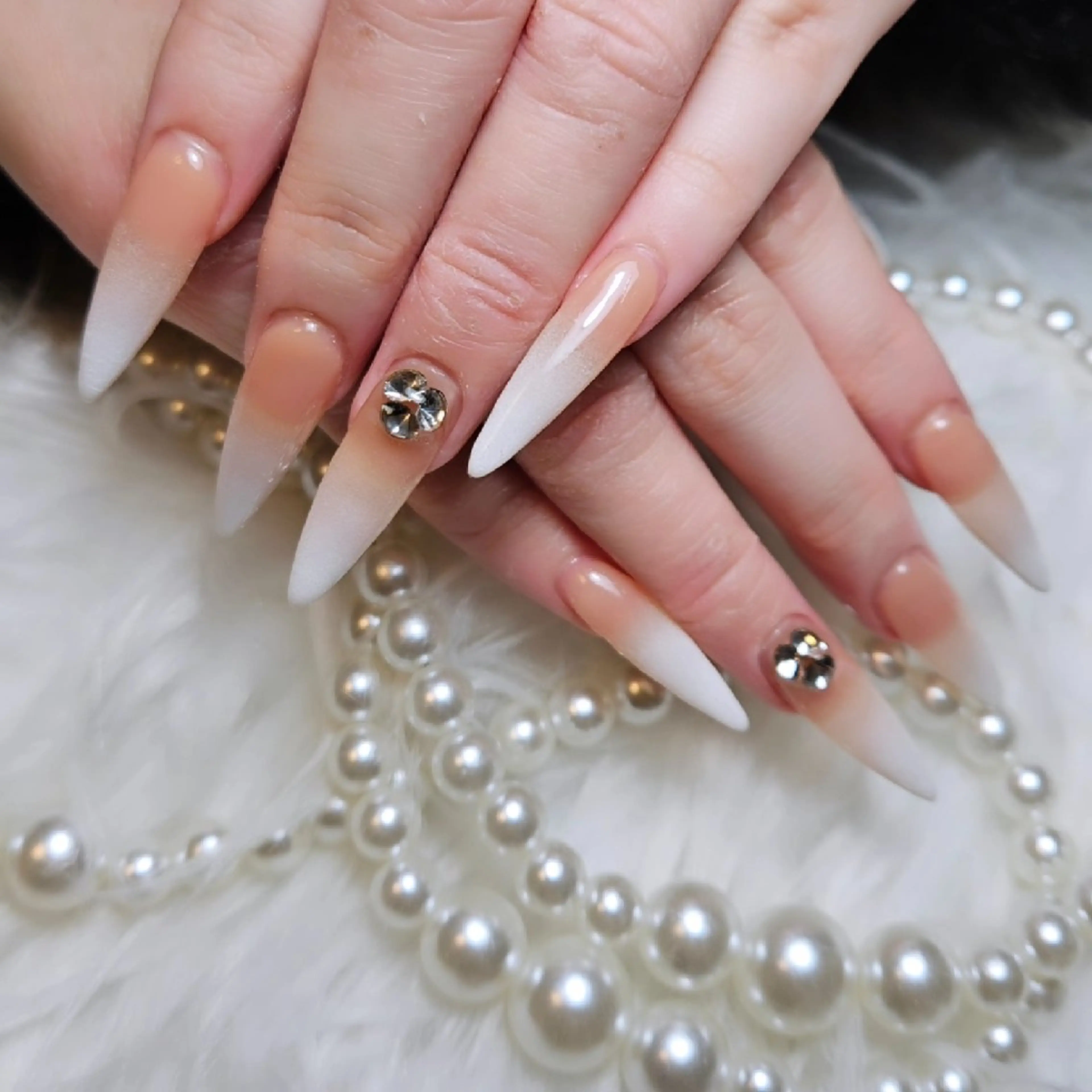 ネイル 🌈Yun nail hyejin💋のネイルデザイン