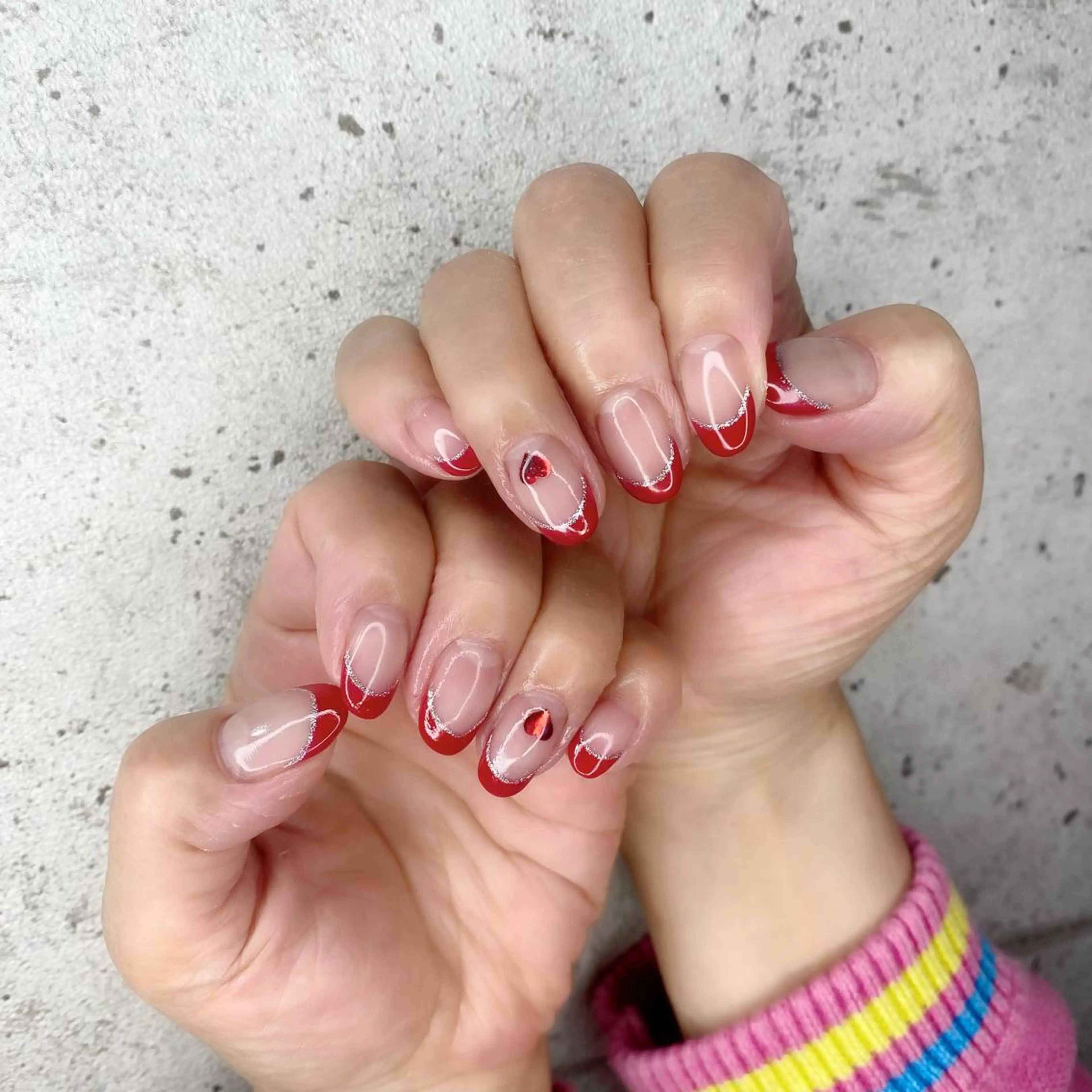 ミディアム カラー パーマ ヘアアレンジ メンズ キッズ ネイル マツエク・マツパ フレンチネイル ハート 赤色 ハンドネイル Salon Ｋのネイルデザイン