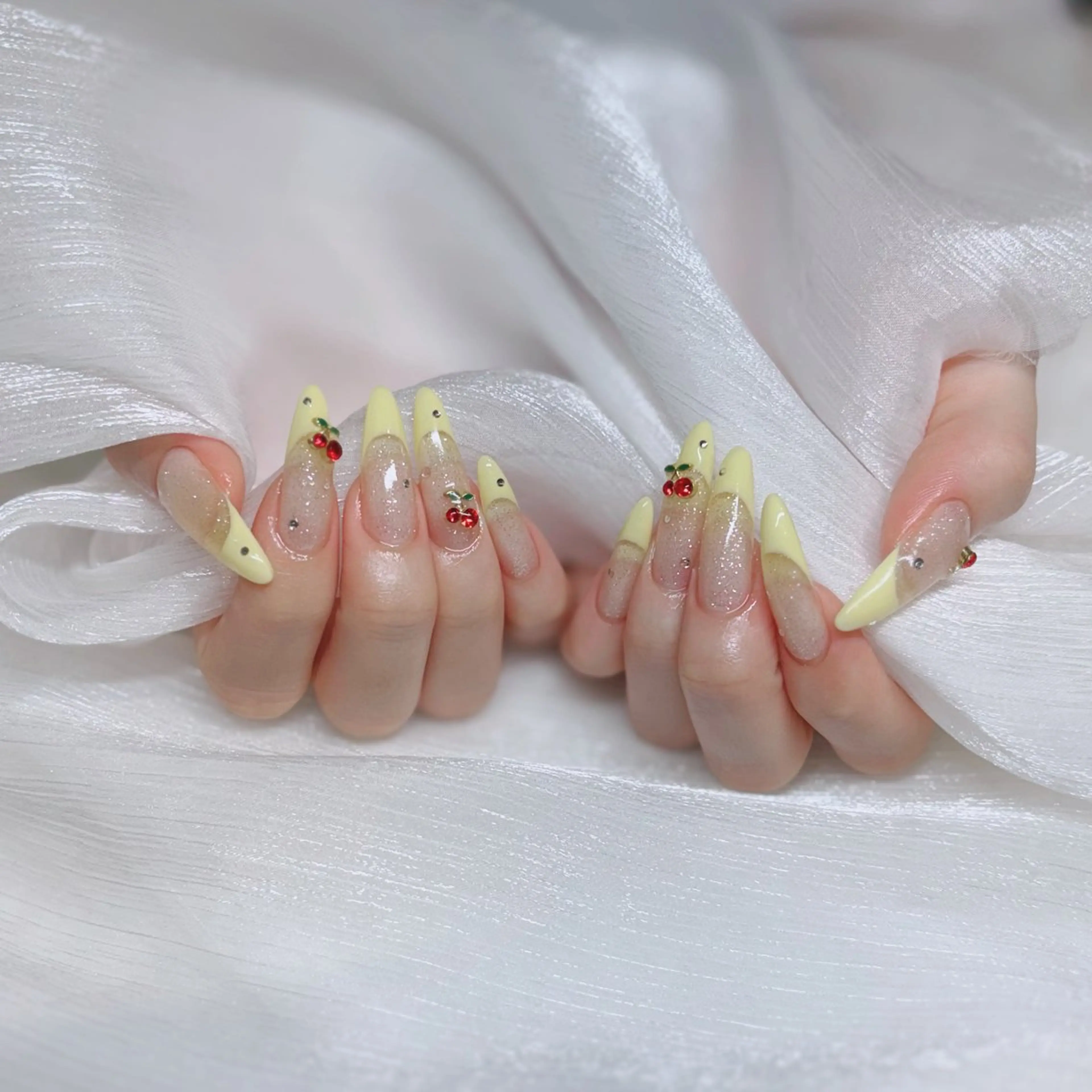 ネイル ハンドネイル Miki 本町駅｜💅‎🤍のネイルデザイン