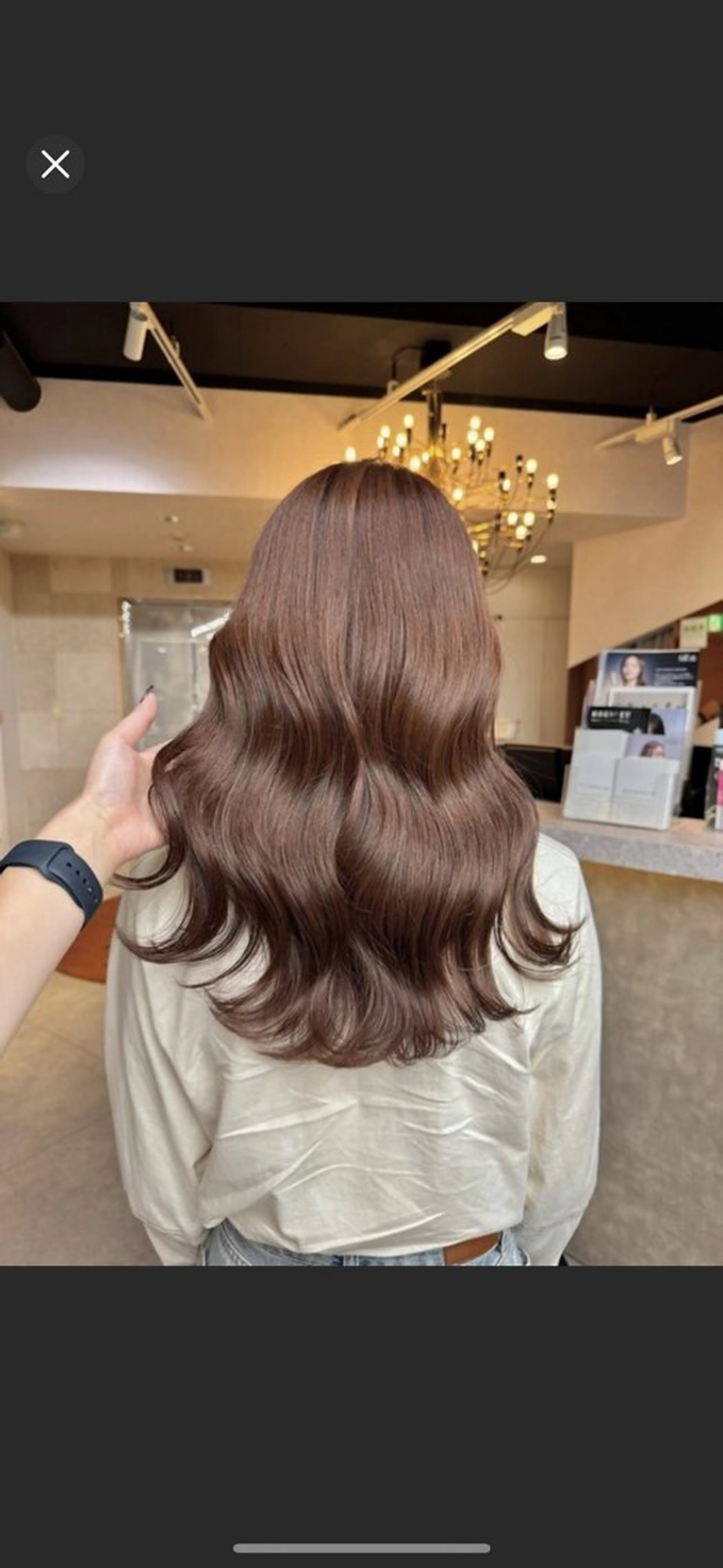 セミロング 岩岡 つなみのヘアスタイル