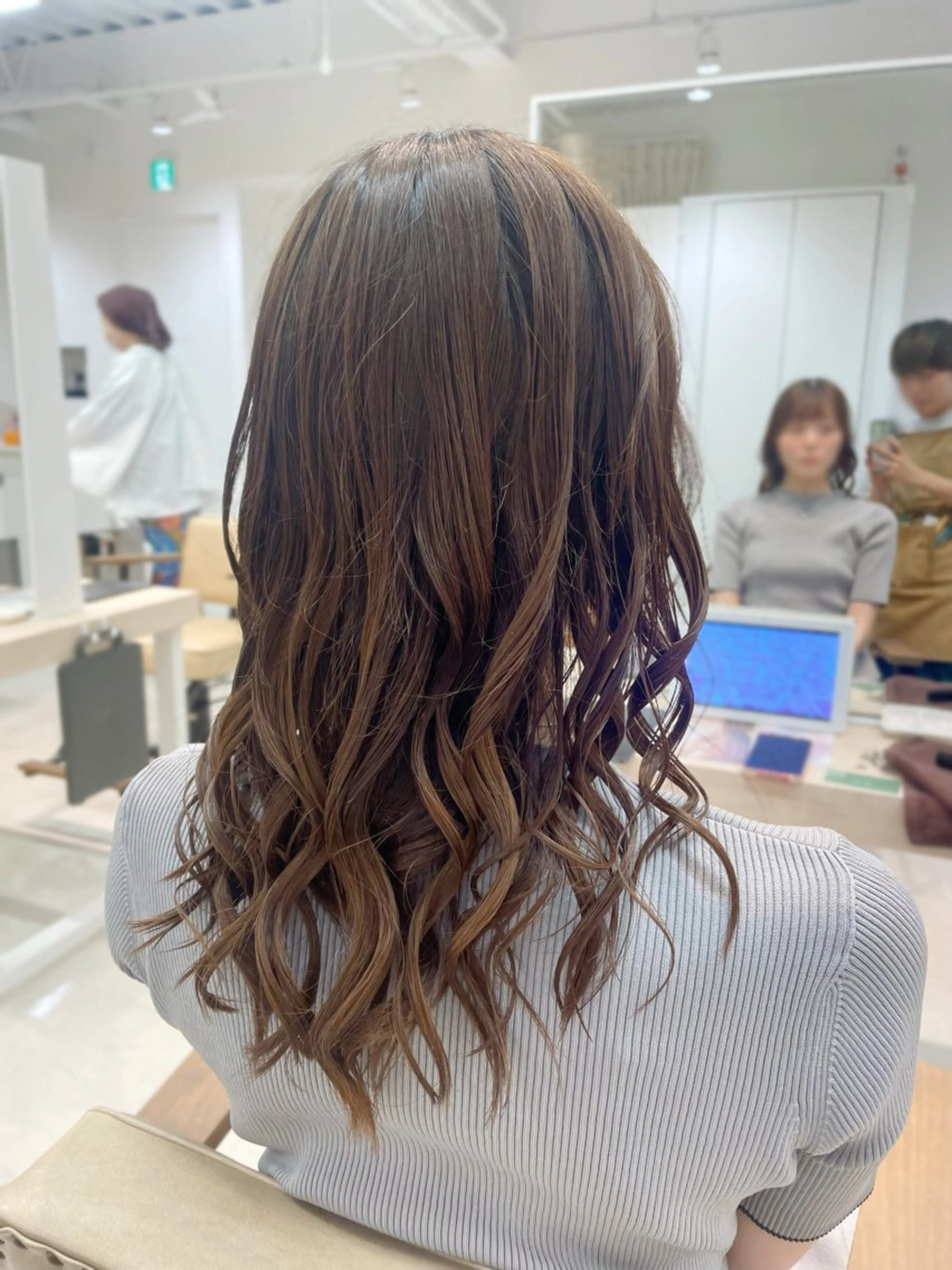 セミロング ヘアセット かずや🍀/髪質改善 /艶髪カラー/眉毛のヘアスタイル