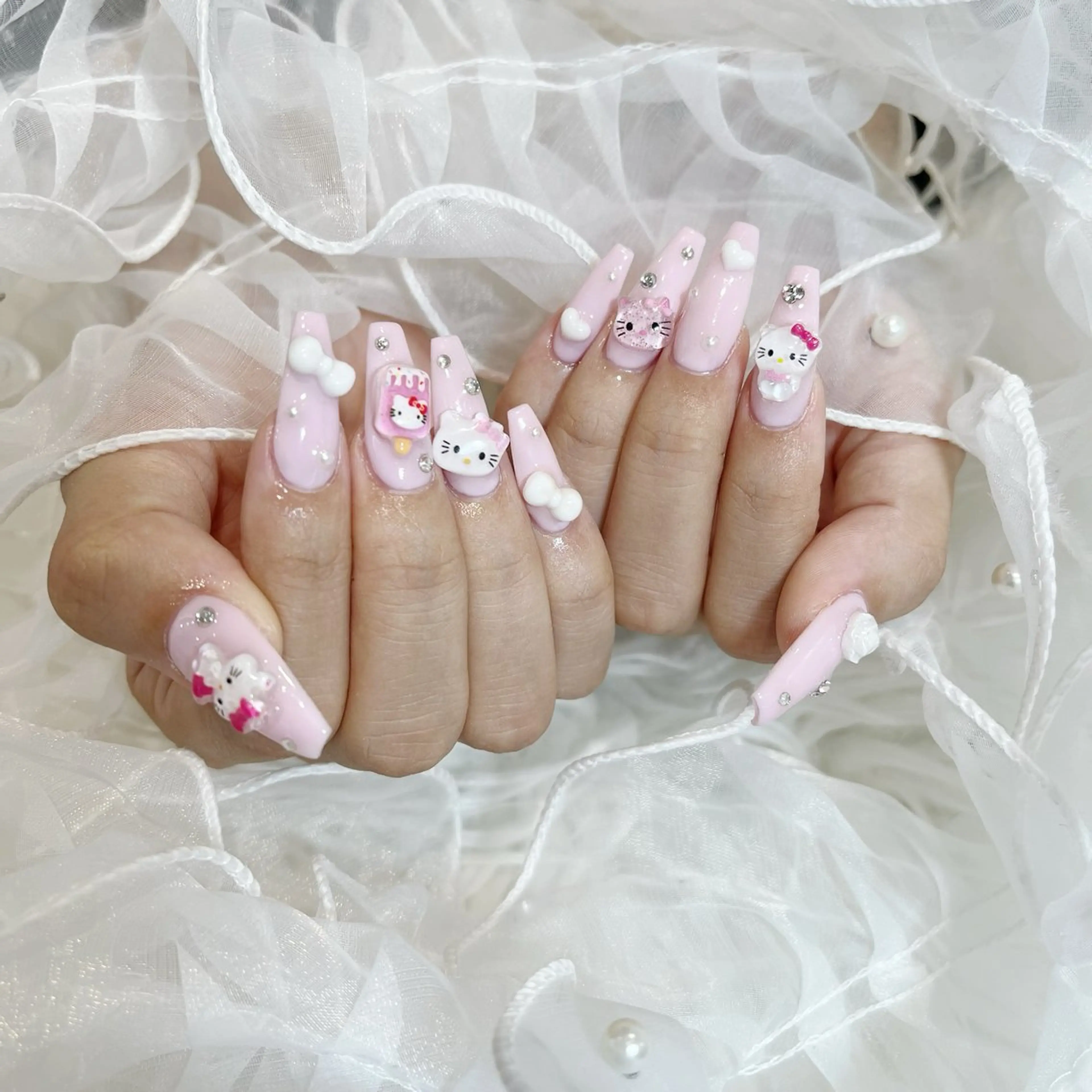 ネイル WISTERIA aisaのネイルデザイン