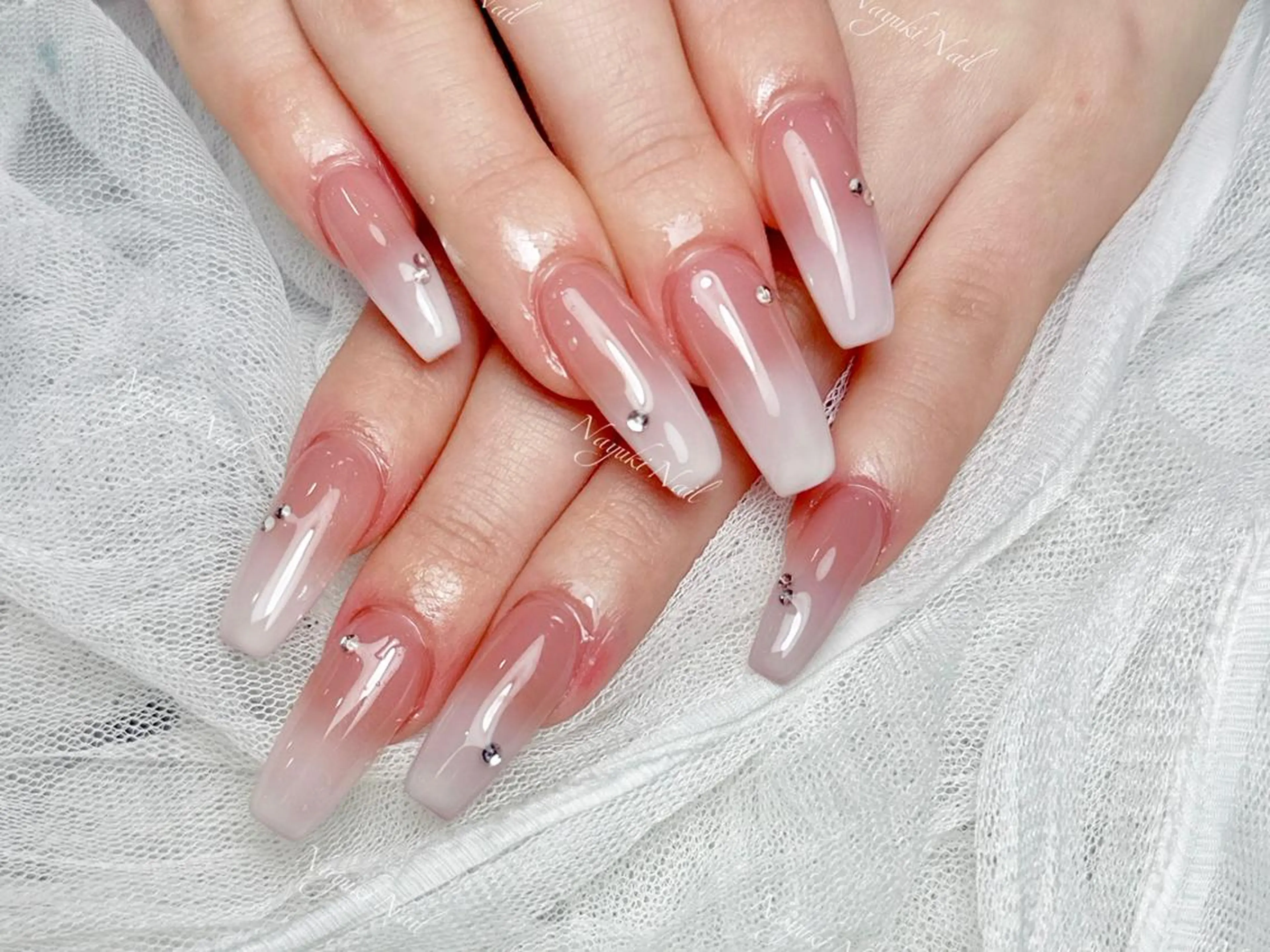 ネイル 🦋 Queenieのネイルデザイン