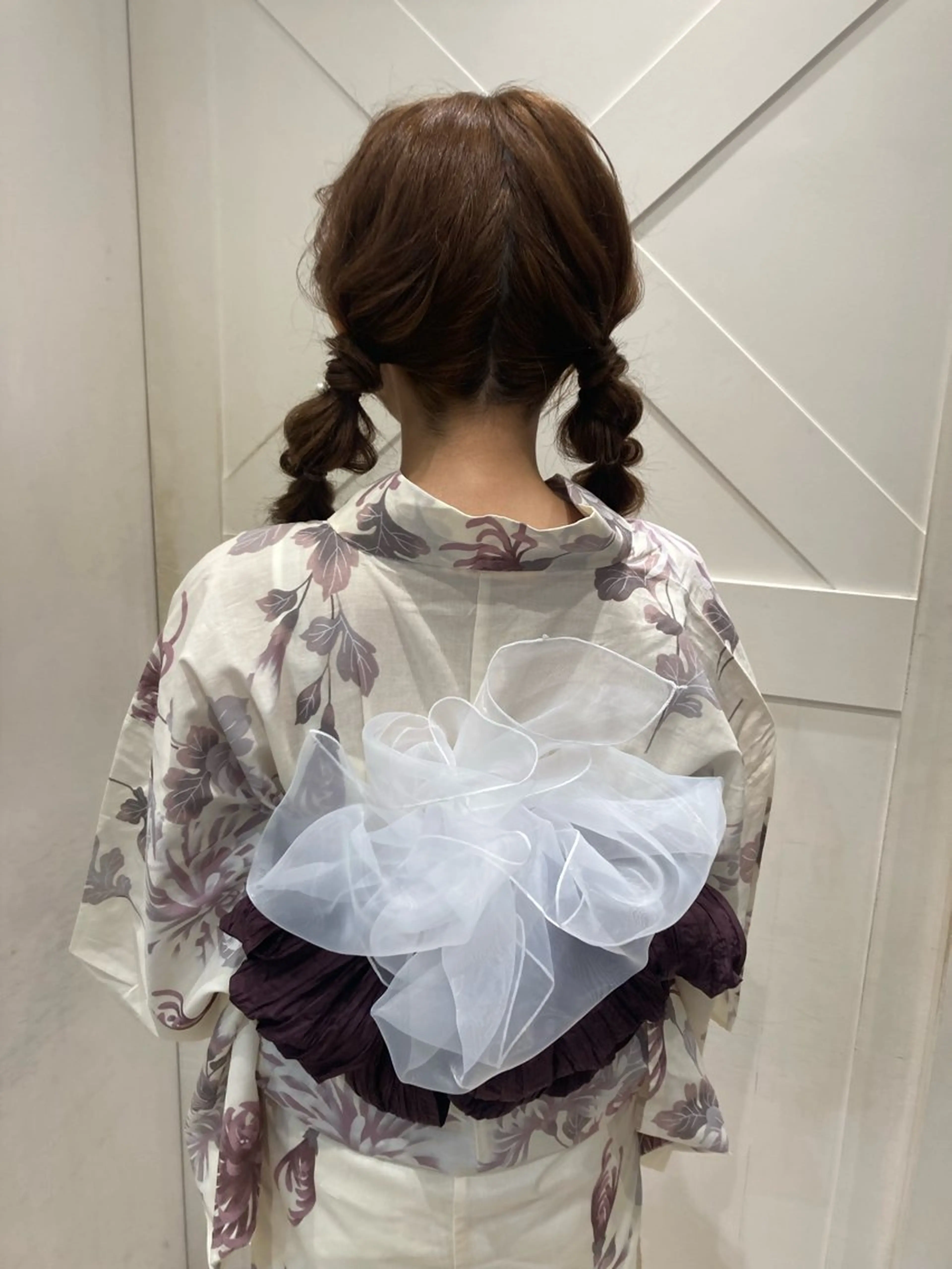 ロング あやかショート 白髪ぼかしのヘアスタイル