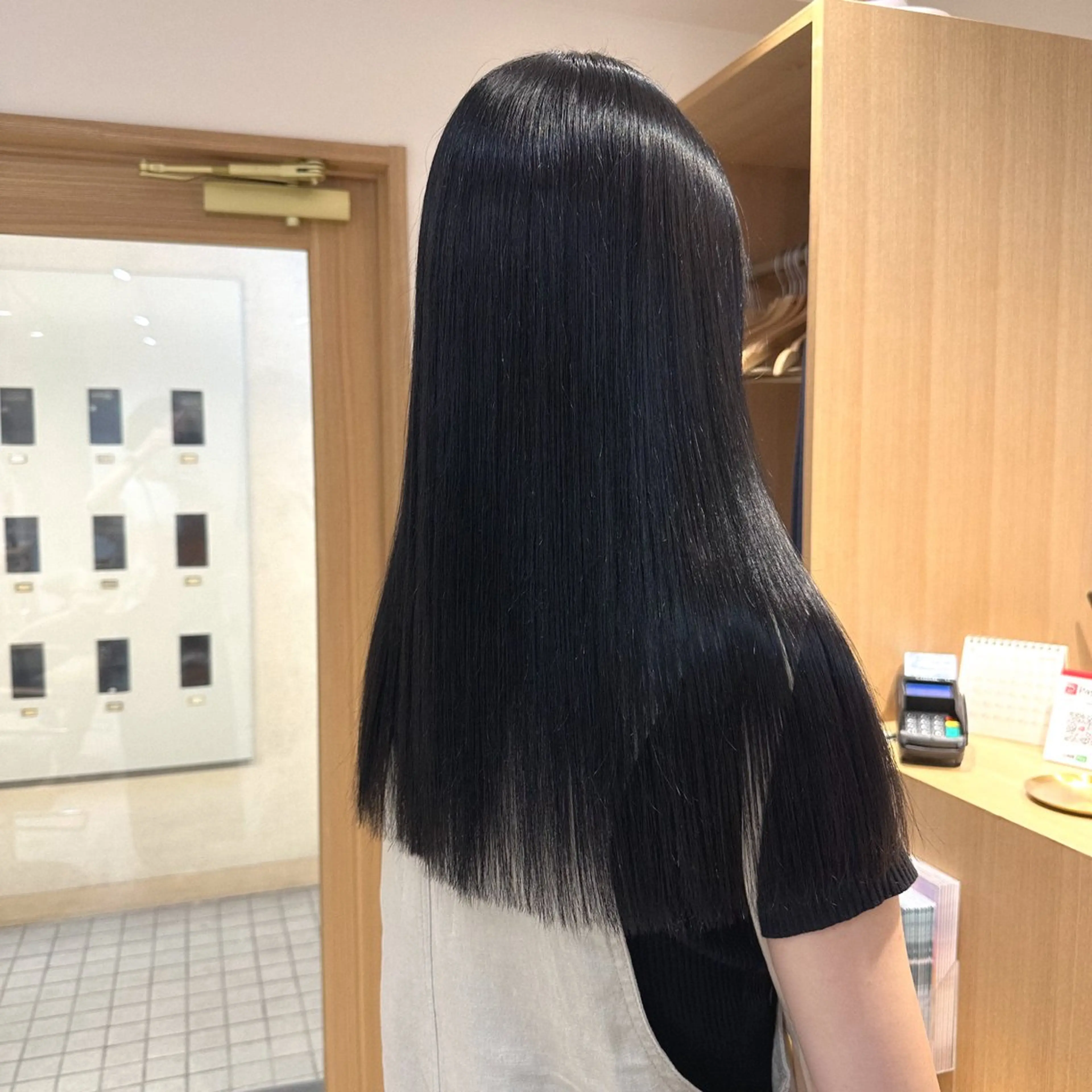 セミロング カラー カット 縮毛矯正 トリートメント 🌱加藤　胡太郎 /艶髪ストレート🌱のヘアスタイル