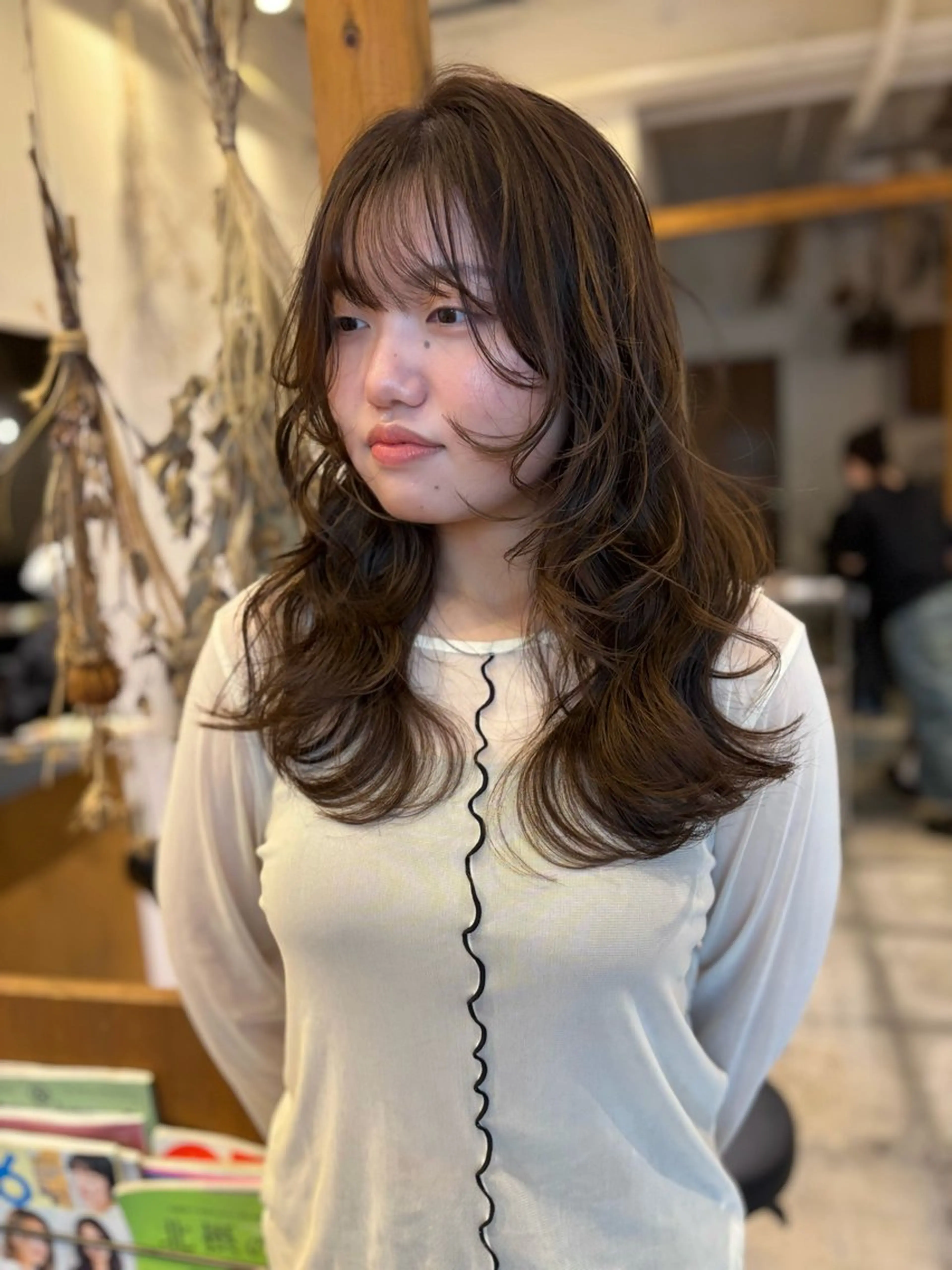 セミロング カラー カット ヘアカラー トリートメント ENIF ヤマグチアツコのヘアスタイル