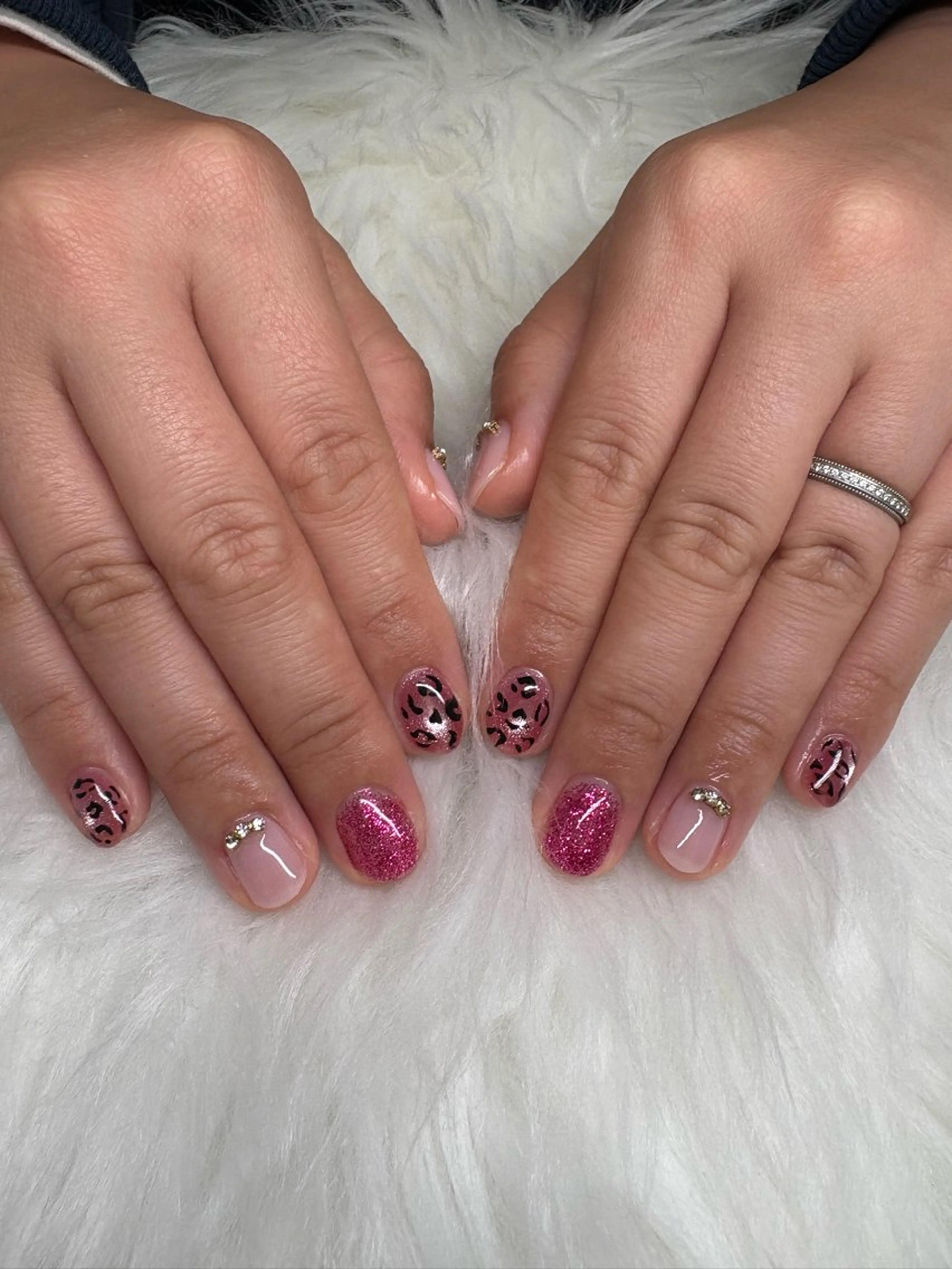 ネイル 加藤 彩香のネイルデザイン