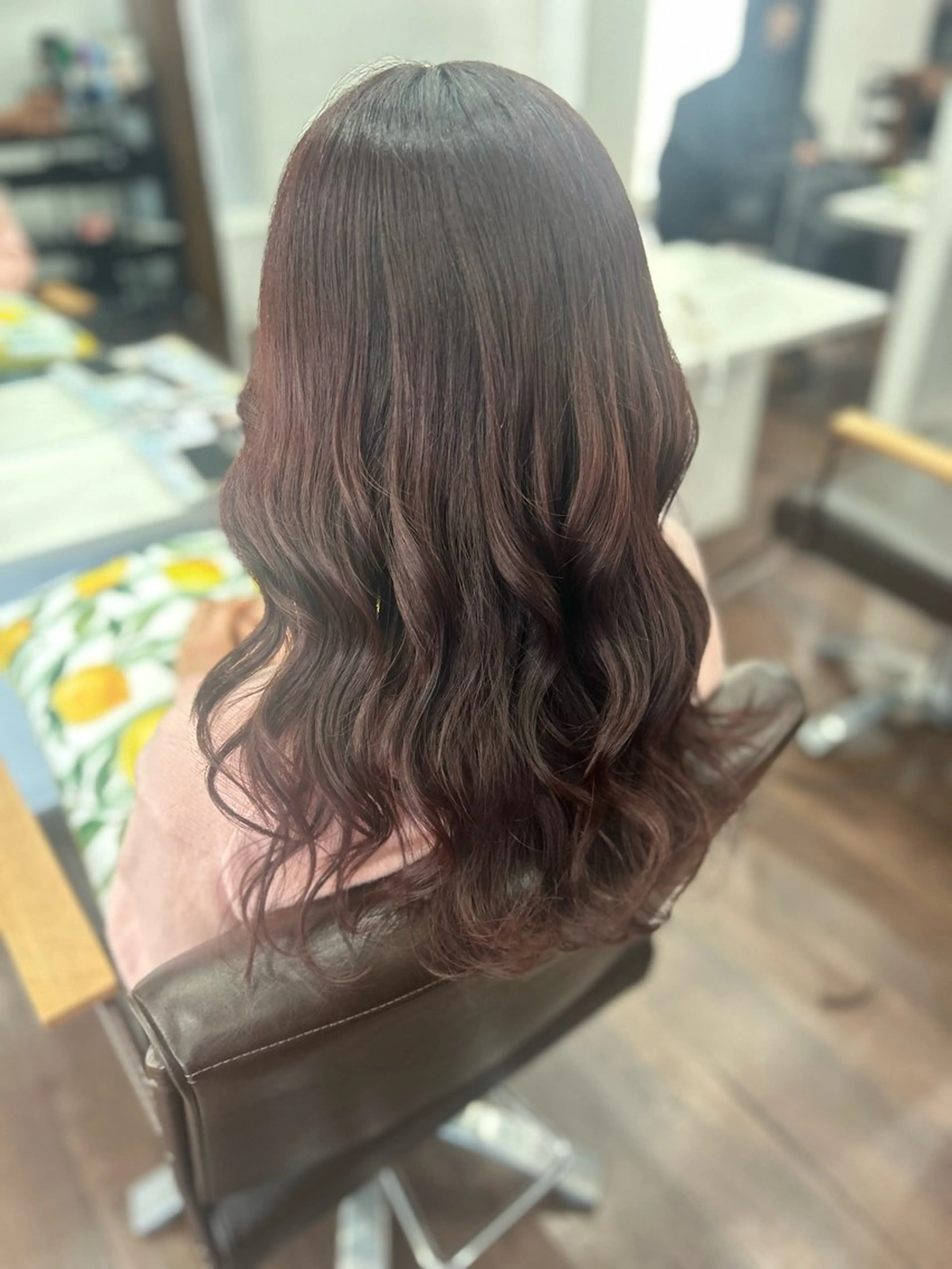 ロング カラー ヘアアレンジ 🤍 minaのヘアスタイル