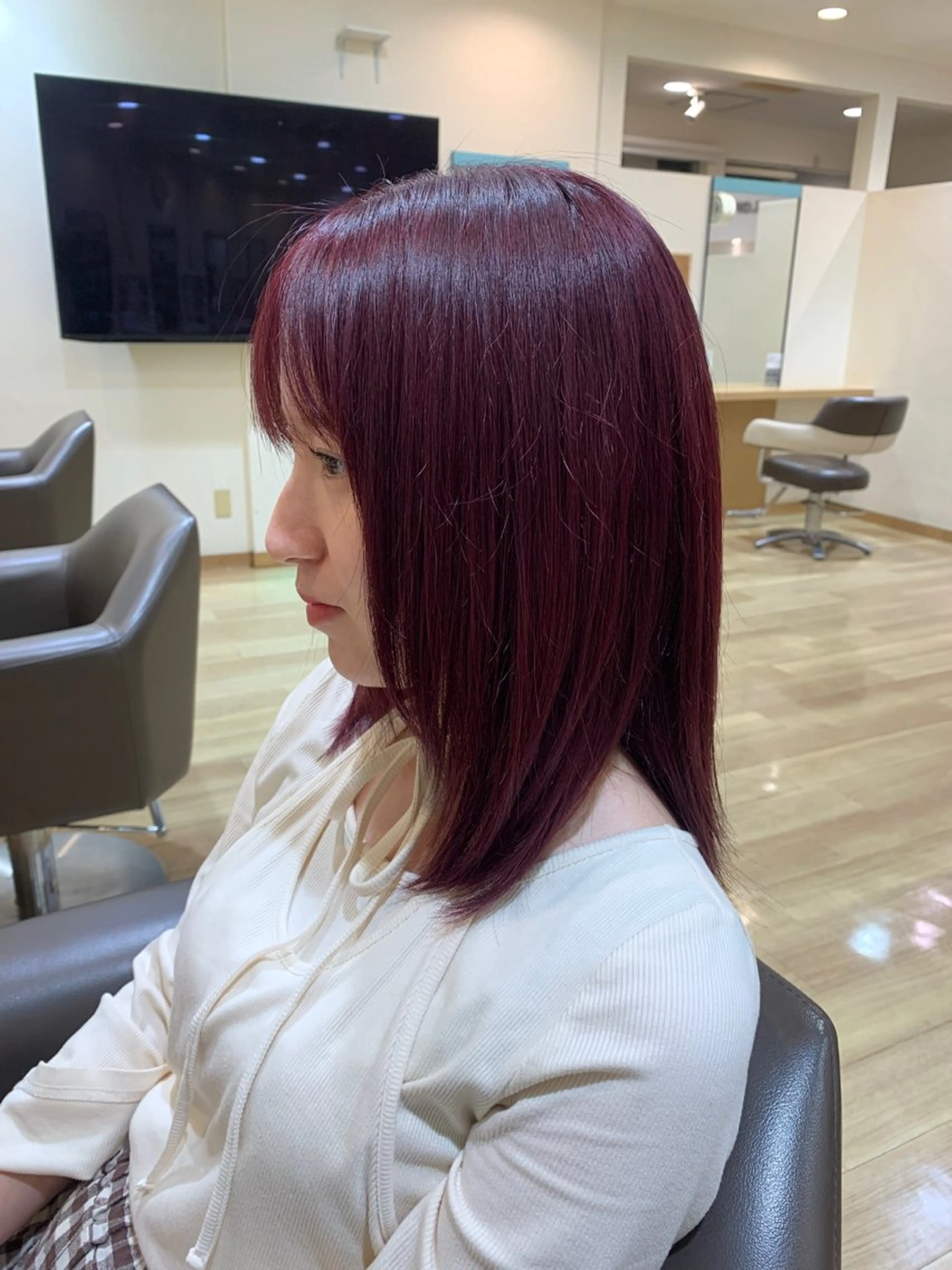 カラー ブリーチ ボルドーカラー ルビー 🫧似合わせ カラー /縮毛矯正🎀みずきのヘアスタイル