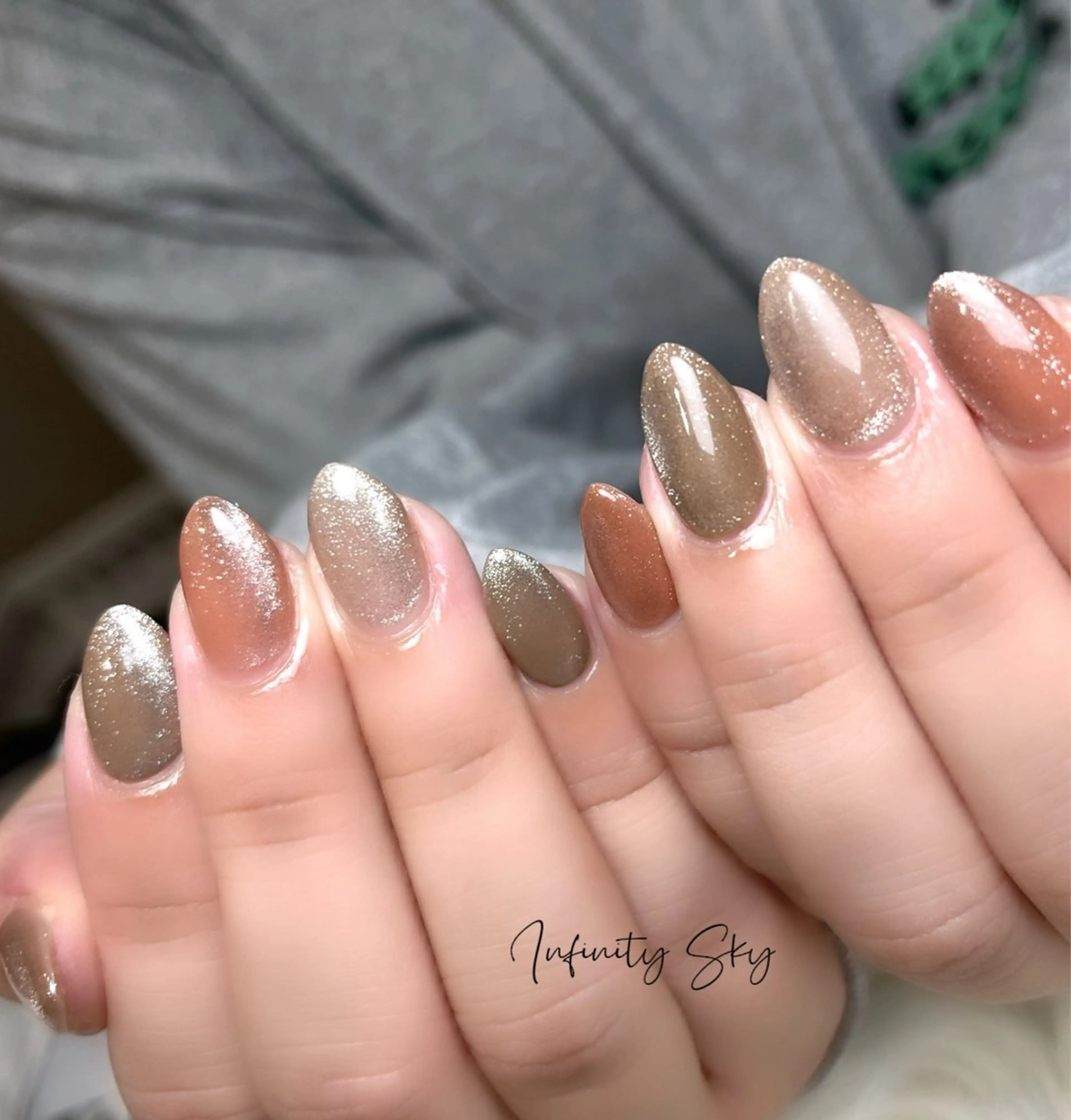 ネイル ブラウン マグネットネイル infinity skyのネイルデザイン