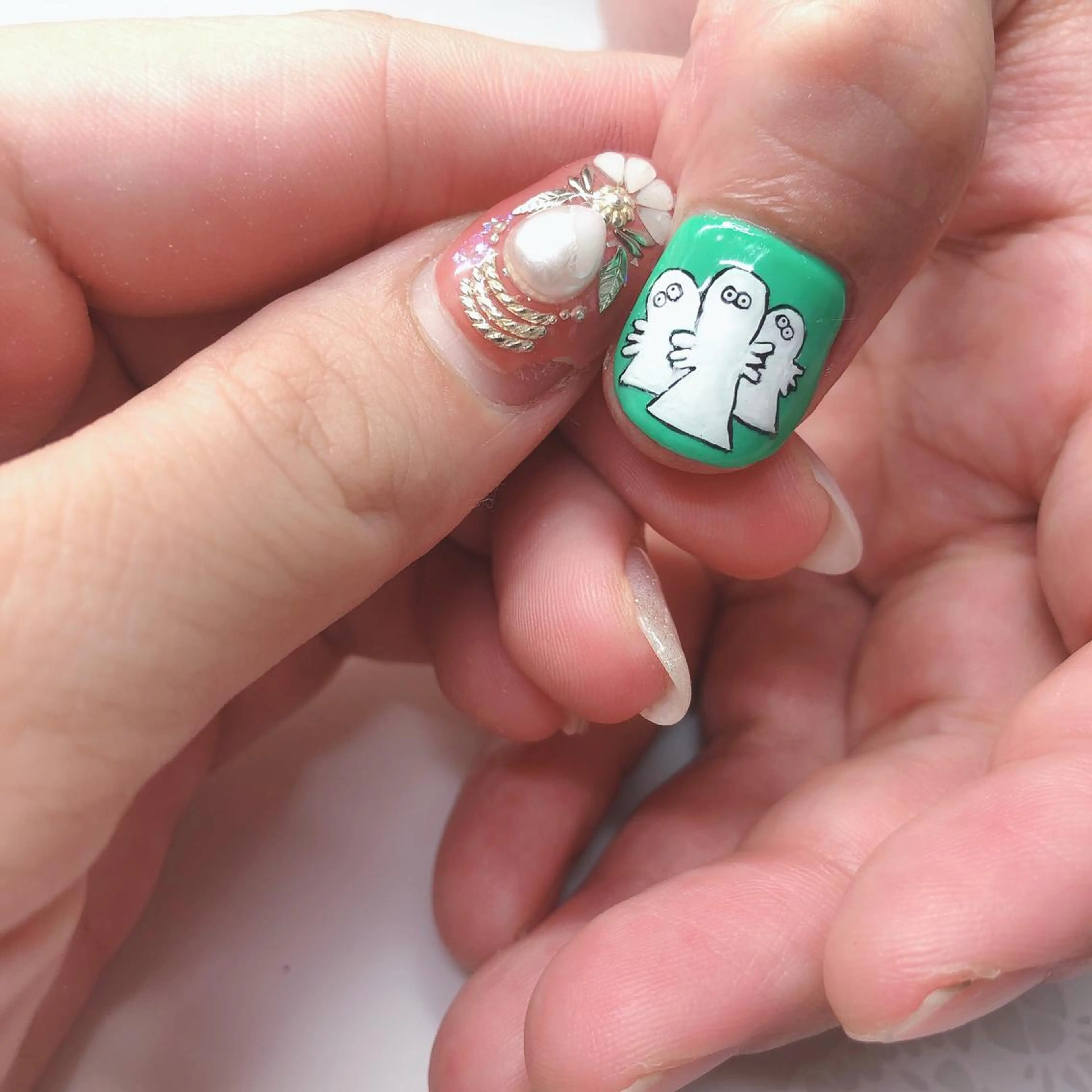 ロング カラー ヘアアレンジ キッズ ネイル マツエク・マツパ 福田 加奈のネイルデザイン