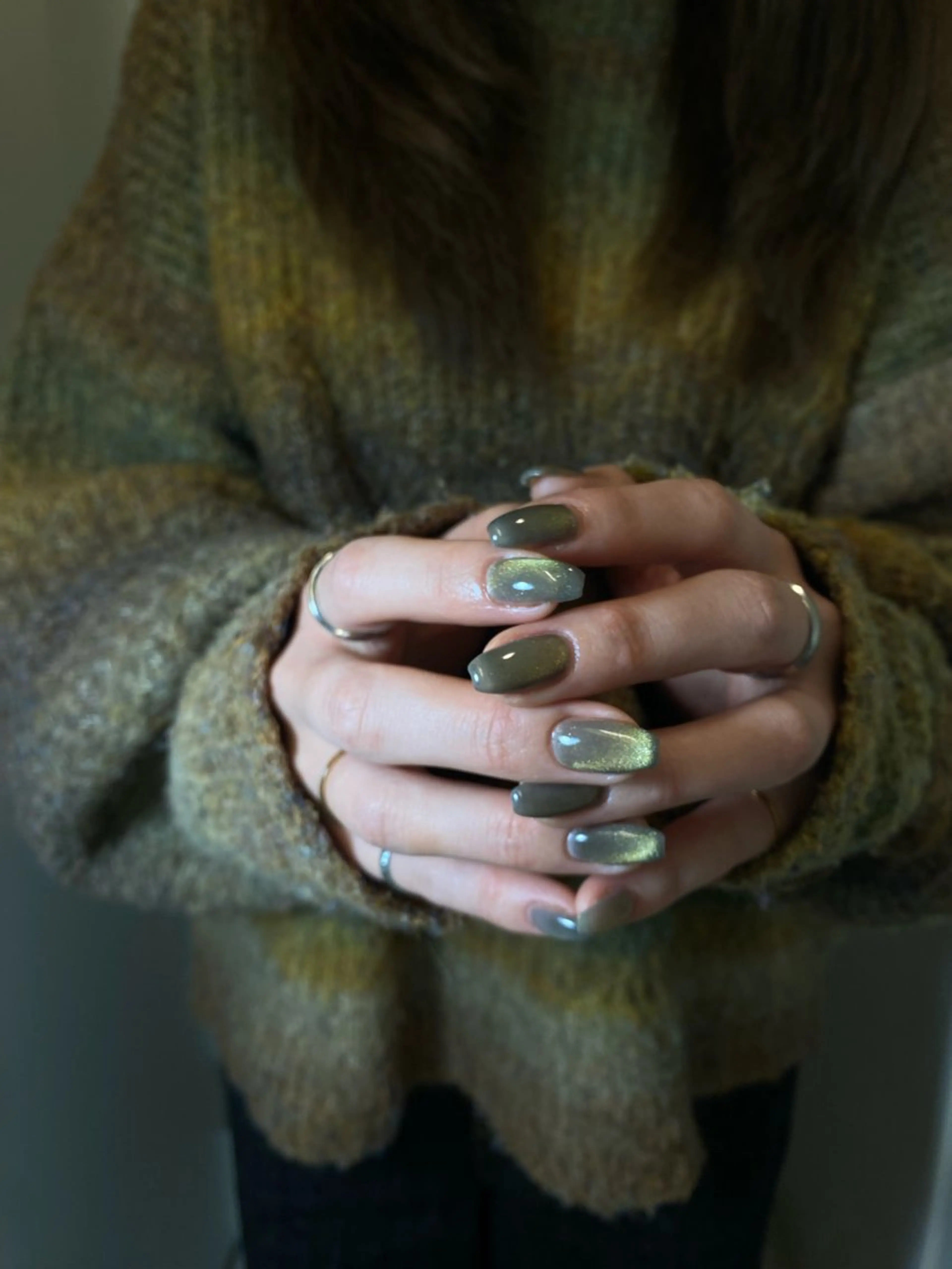 ネイル グリーン マグネットネイル 土川 芽依奈のネイルデザイン
