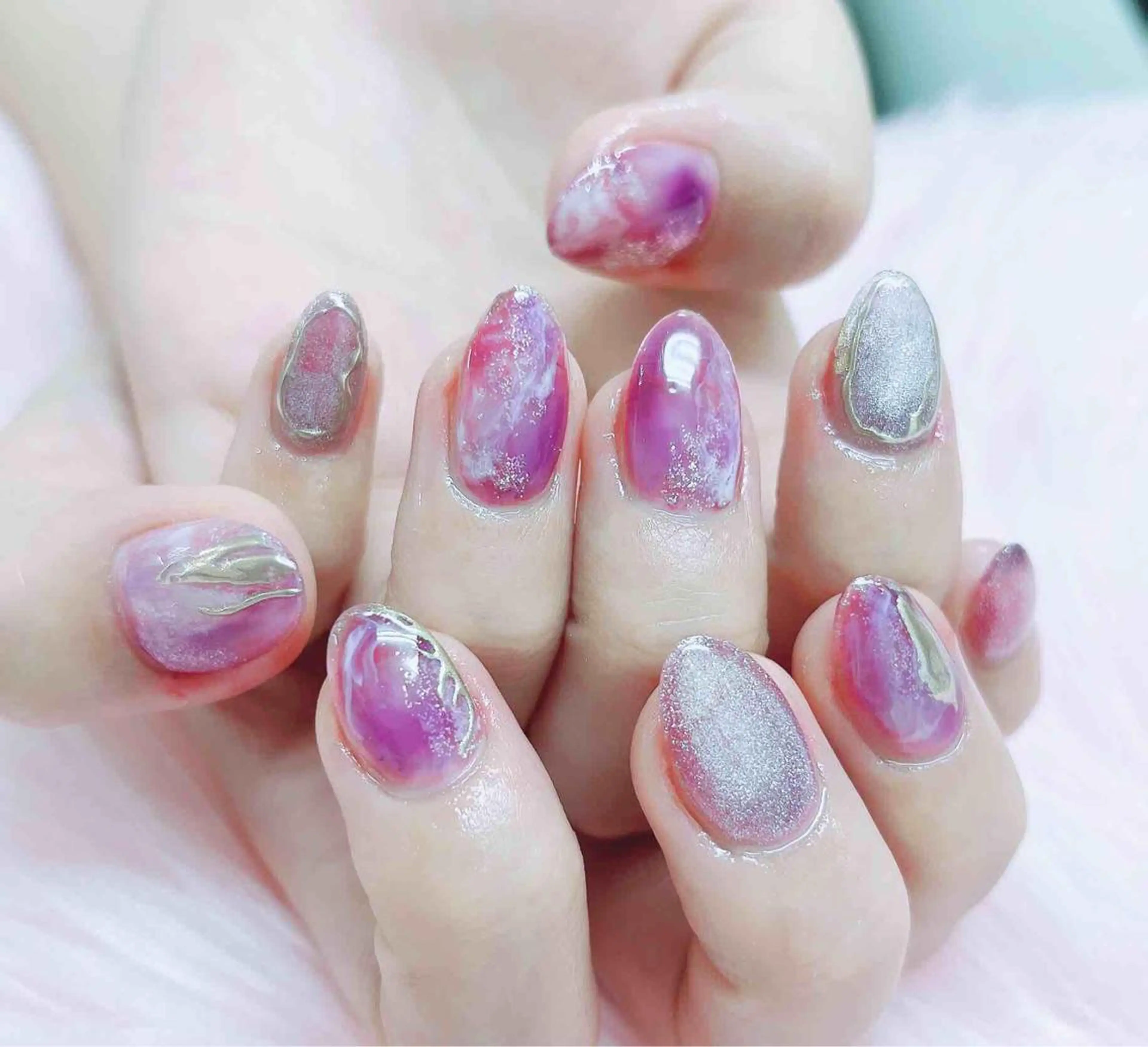 ネイル ハンドネイル MoonNail ユリ🌸のネイルデザイン