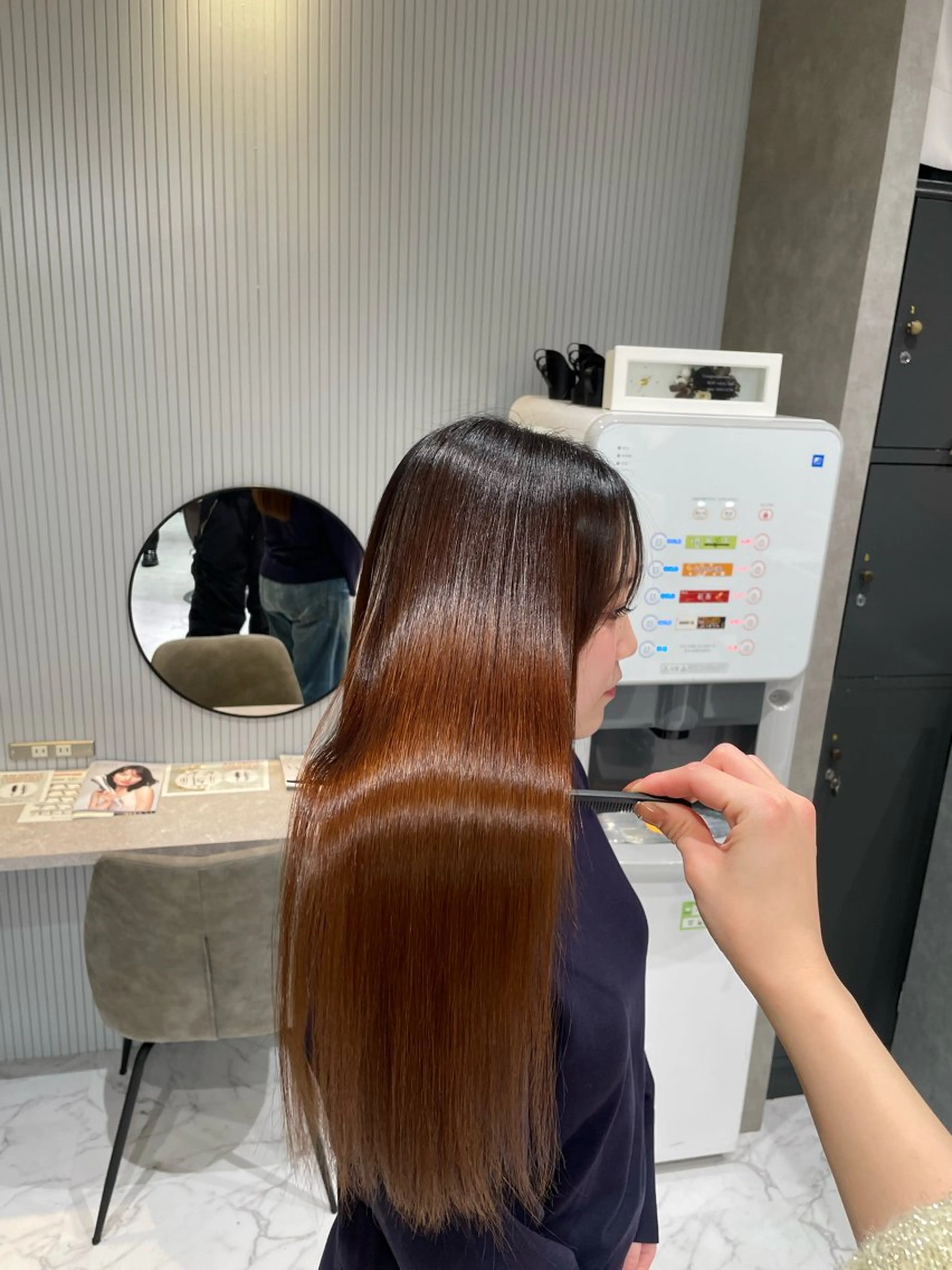 ロング RAF Sakuraのヘアスタイル