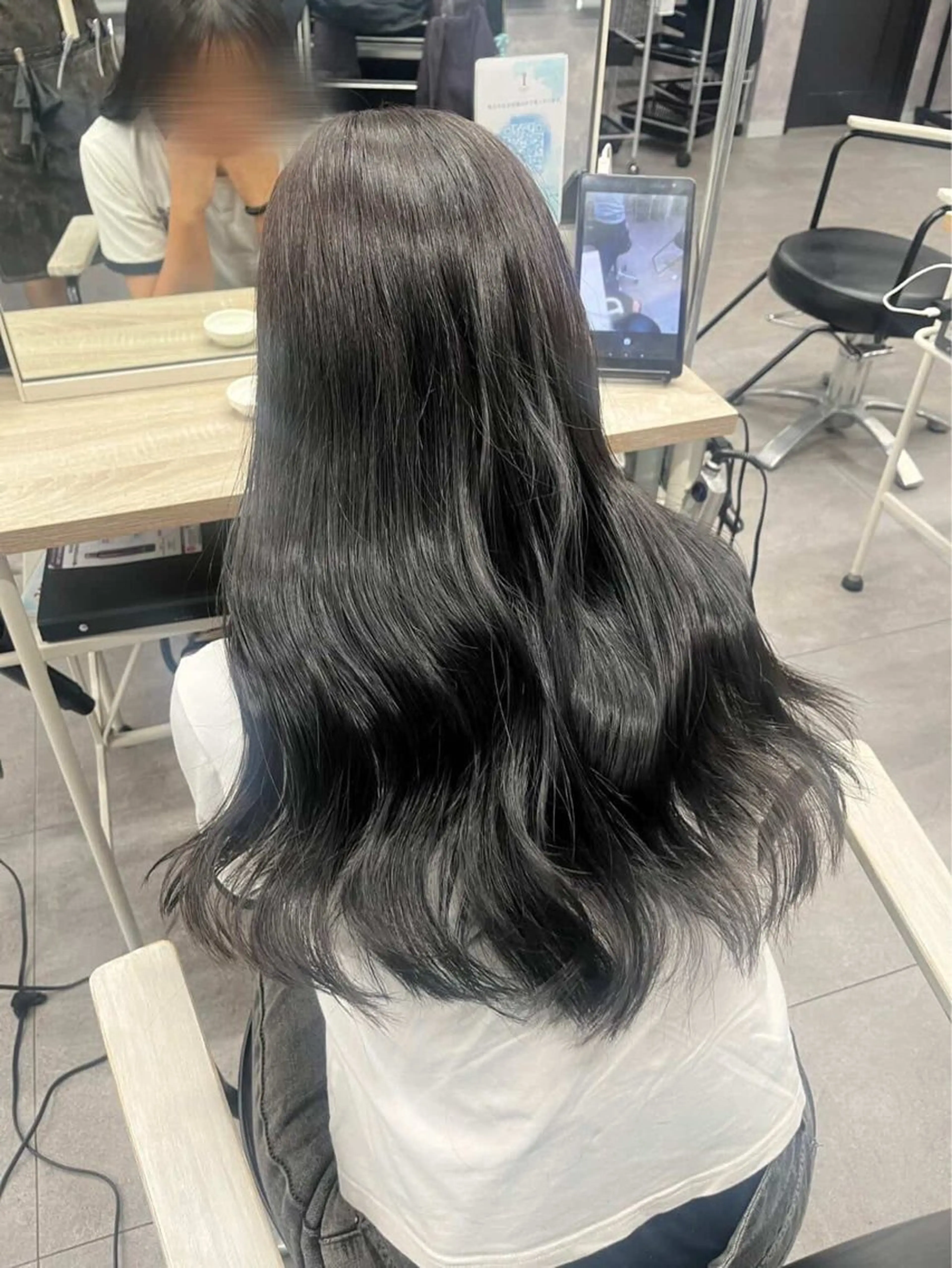 ロング カラー サトウ ユメリのヘアスタイル