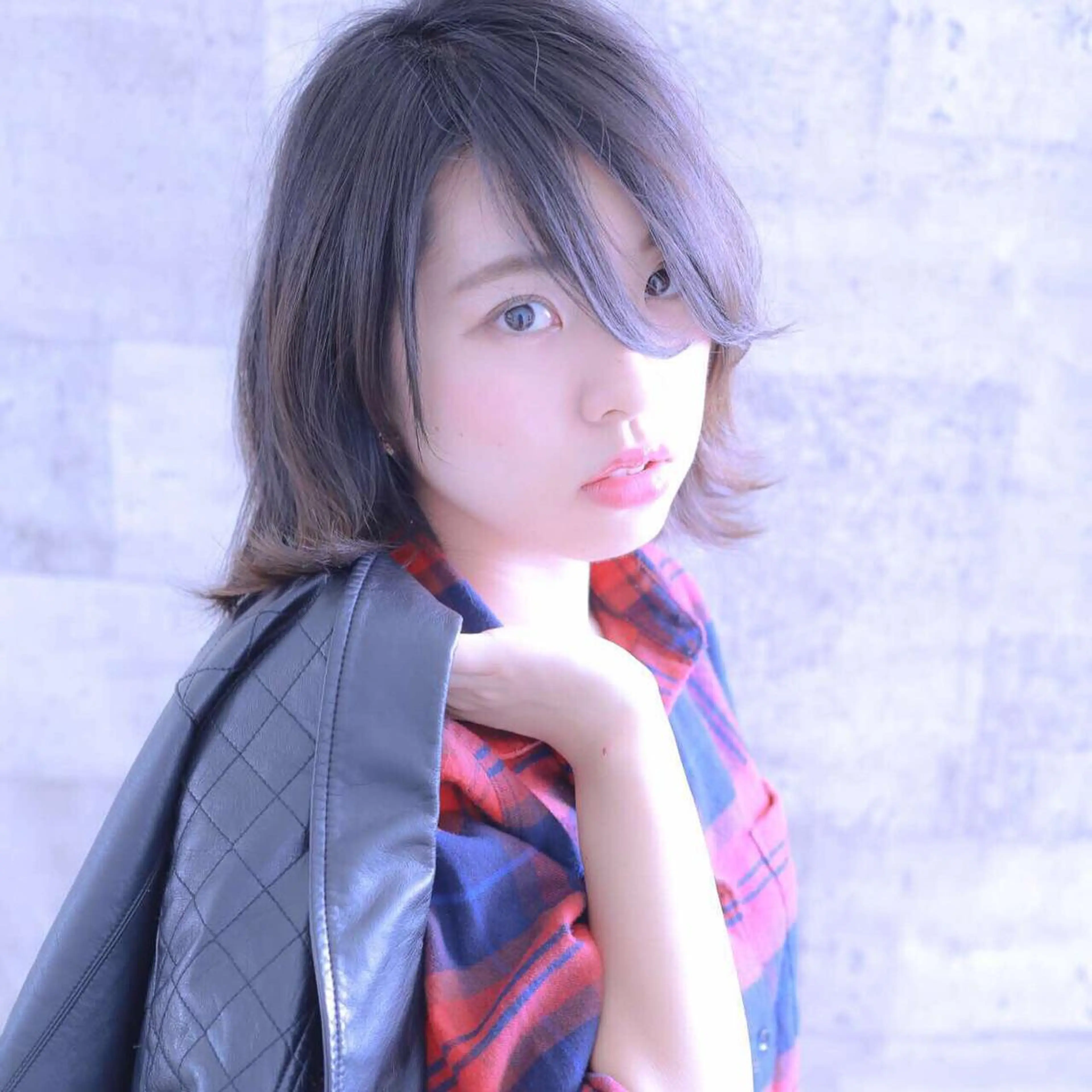 ミディアム 伊藤 裕貴のヘアスタイル