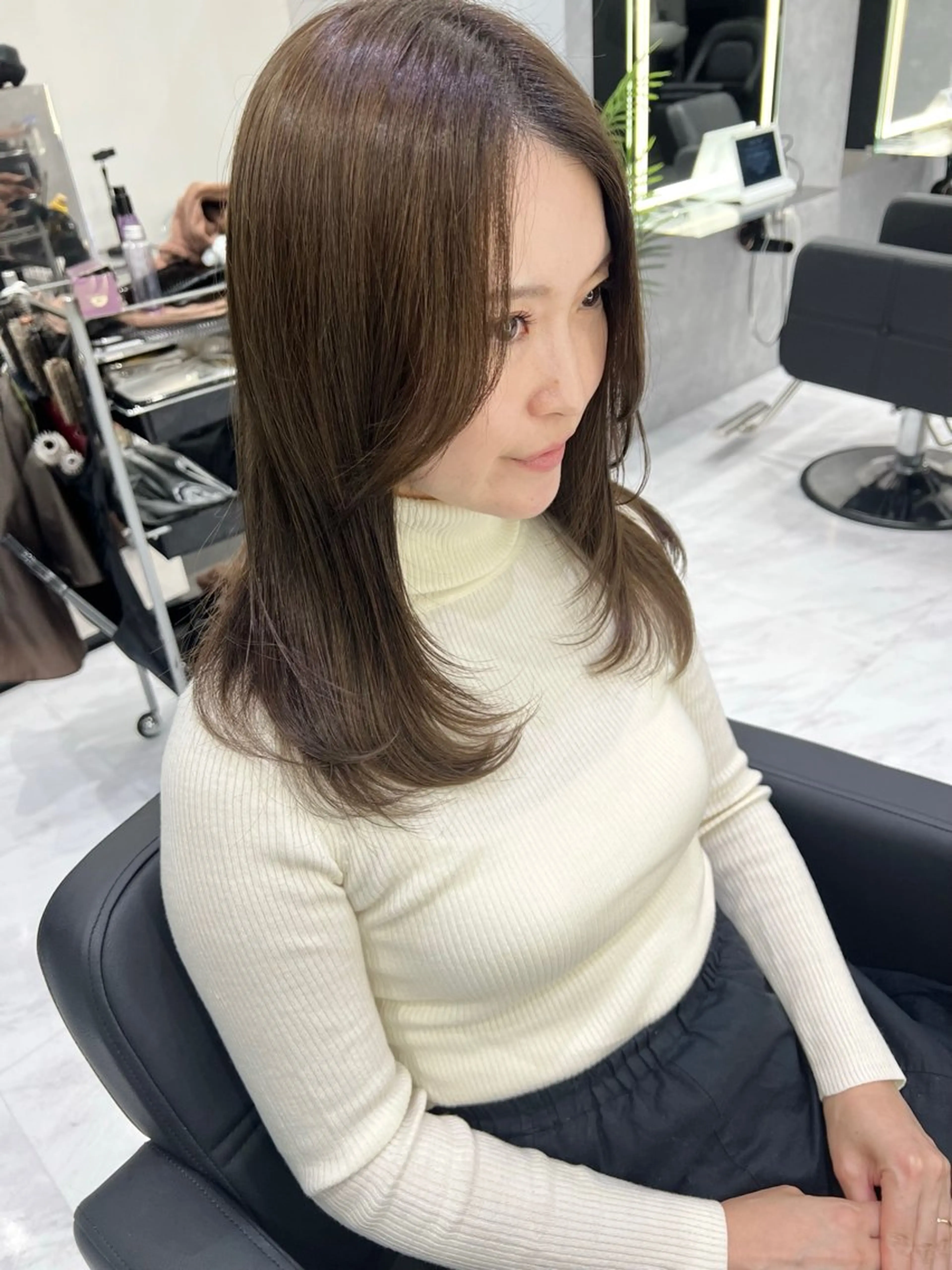 ミディアム カラー SALOWIN栄 高須大貴のヘアスタイル