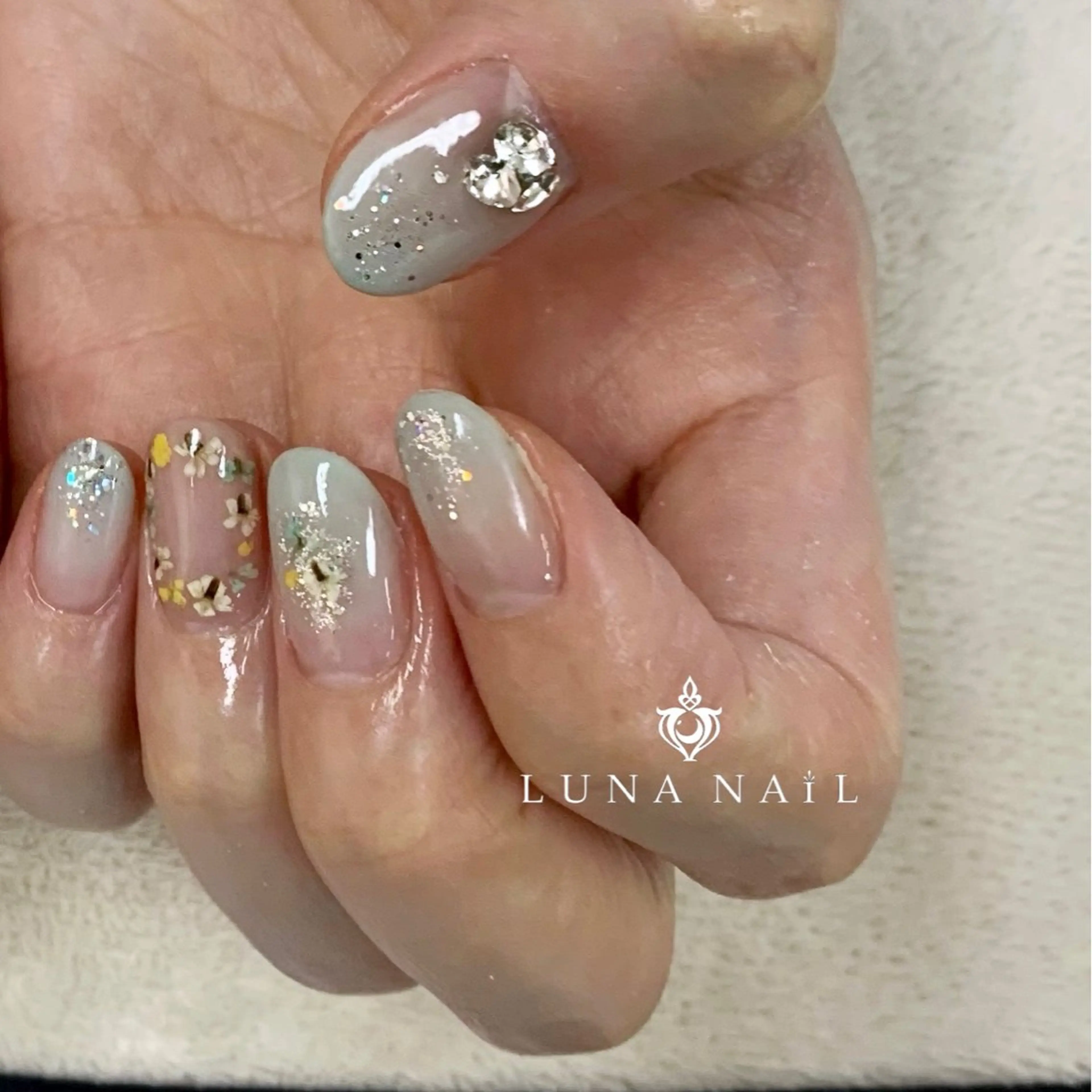 ネイル ハンドネイル アトリエ　ミモザ所属・いまむら あかりのネイルデザイン