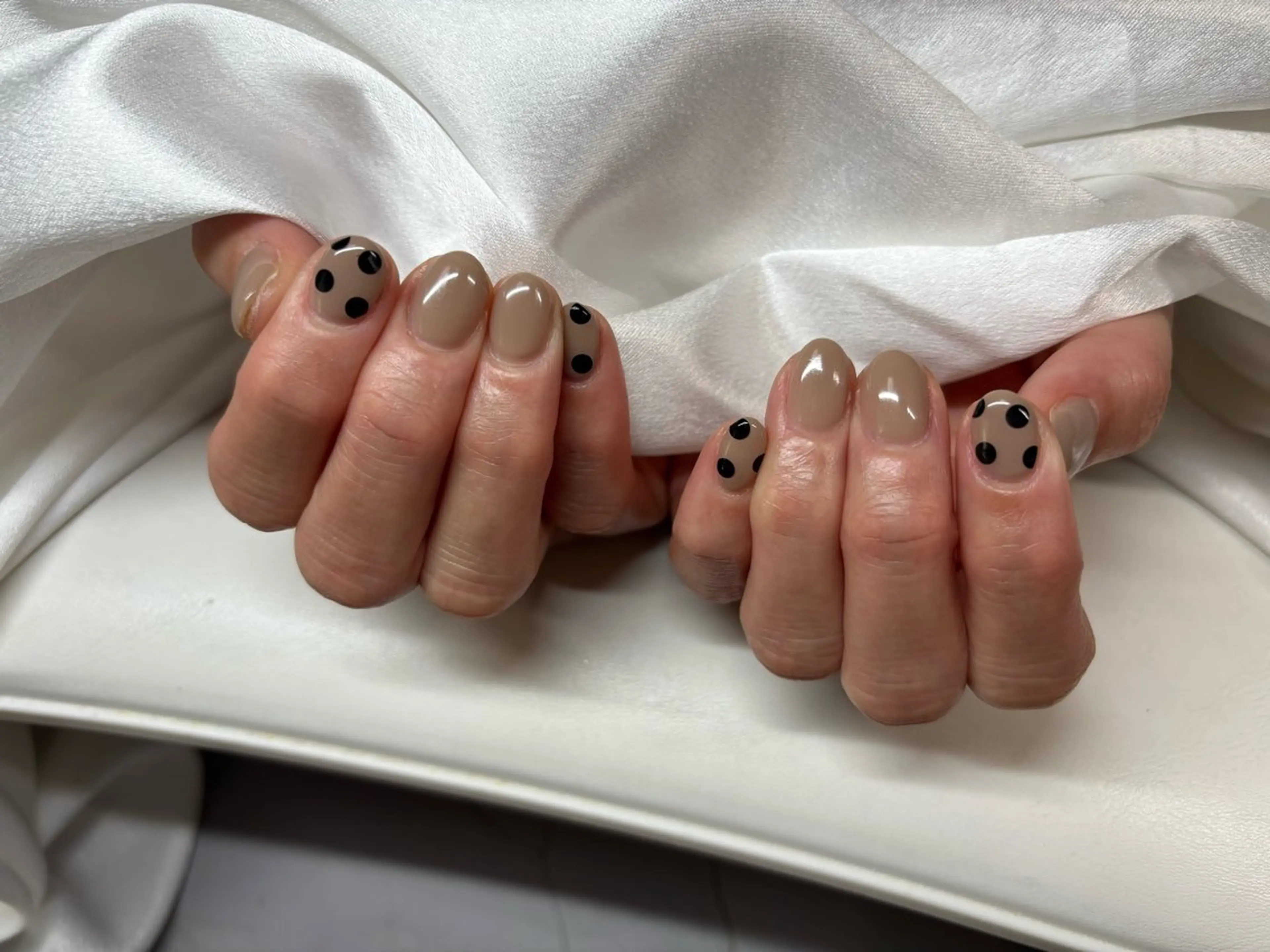 ネイル ドット シンプルネイル 門真市ネイルサロン♡ KUMI.HANAのネイルデザイン