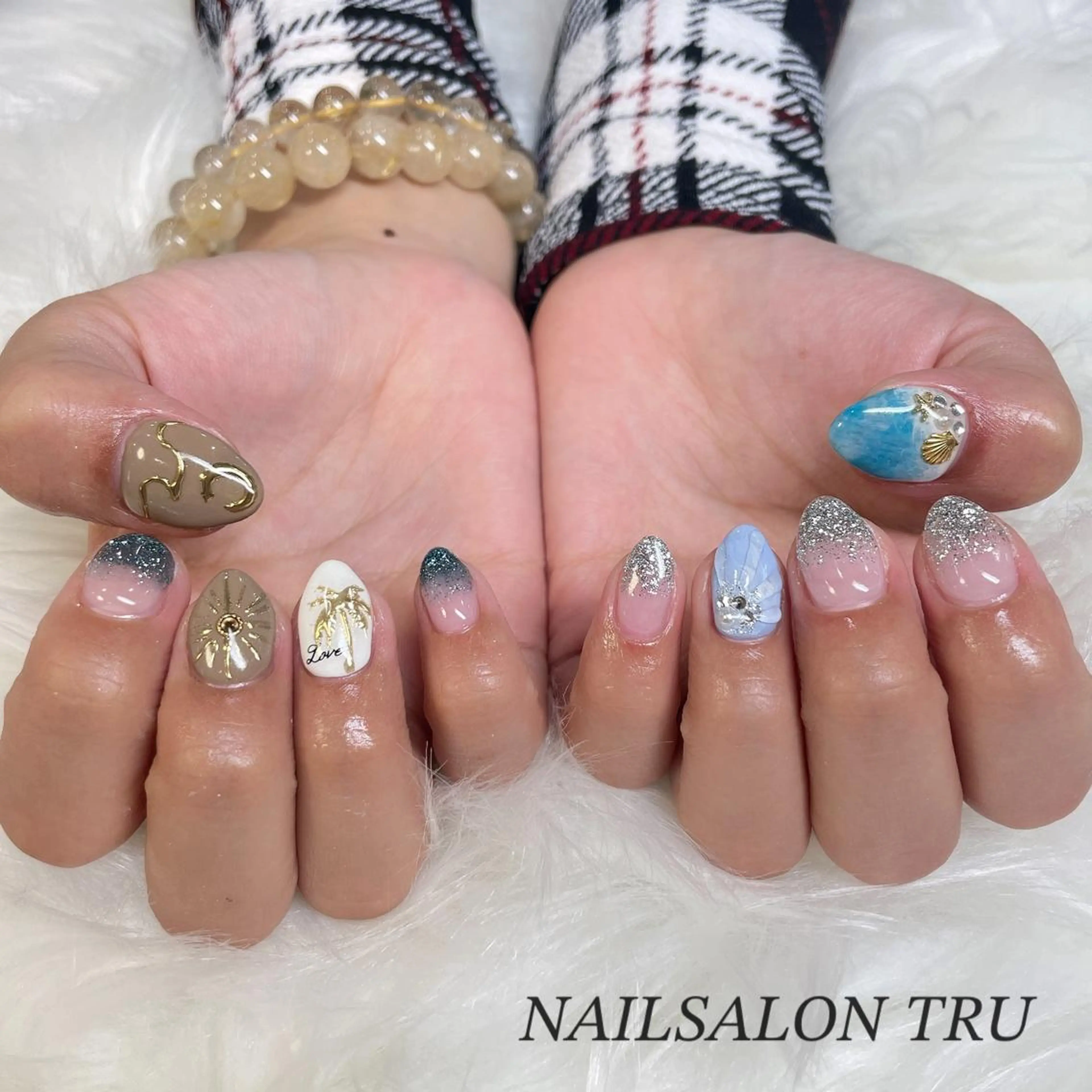 ネイル 𝐼𝑁𝑂𝑈𝐸 𝑀𝐼𝐴のネイルデザイン