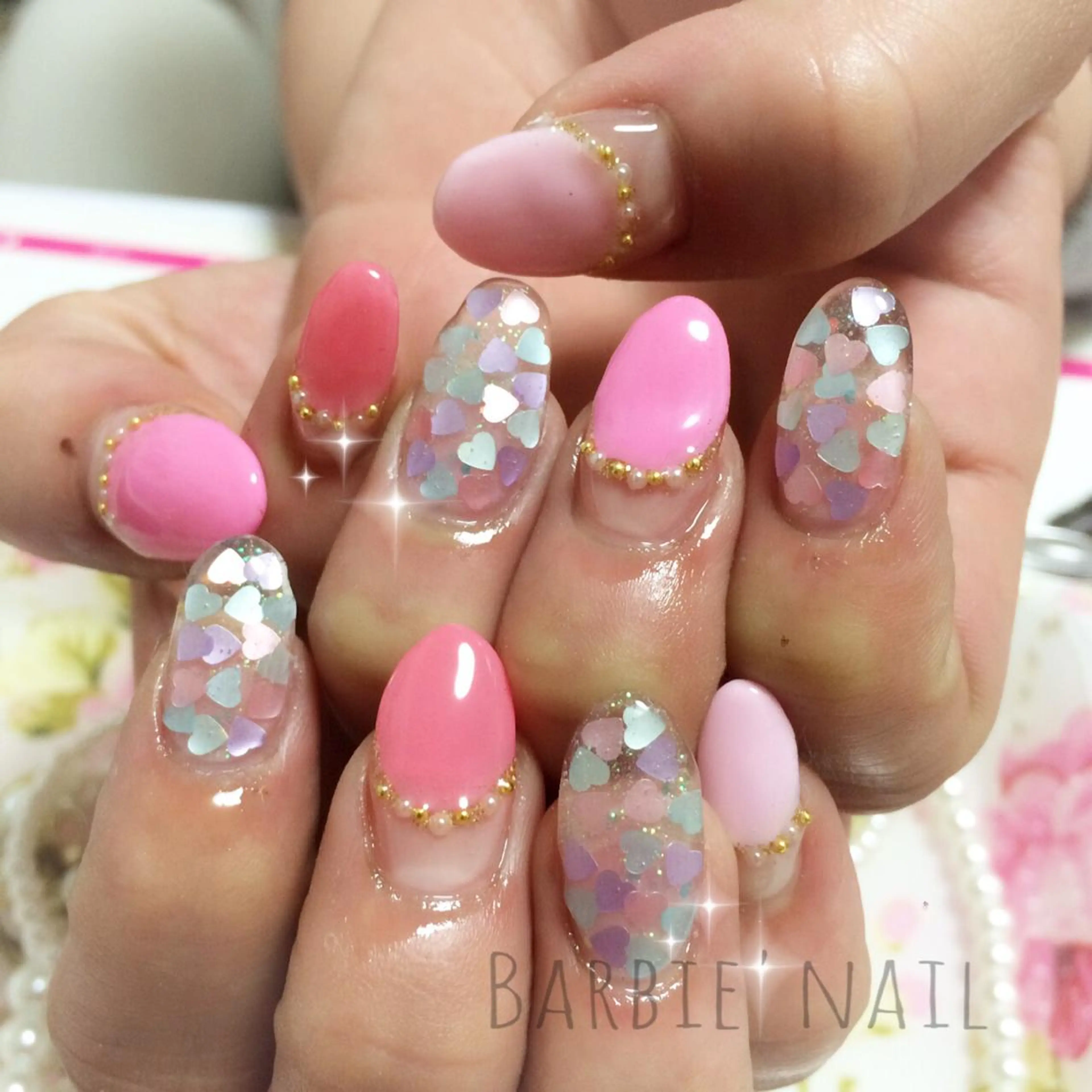 ネイル フレンチネイル ジェルネイル ゴールド ハート ピンク 27salon yuinaのネイルデザイン