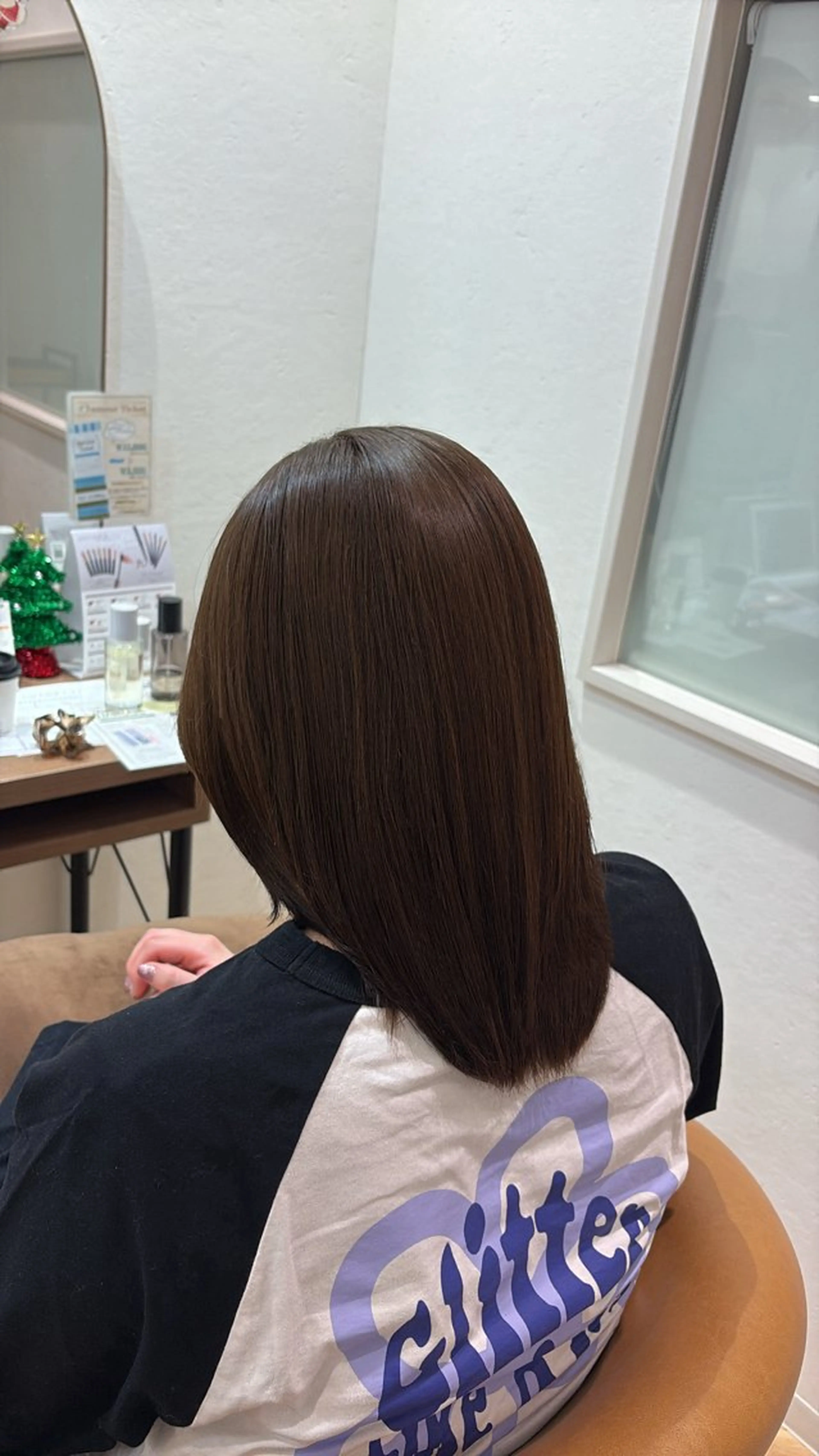セミロング カラー ブラウンカラー 透明感カラー ヘアカラー トリートメント 河野 穂香のヘアスタイル