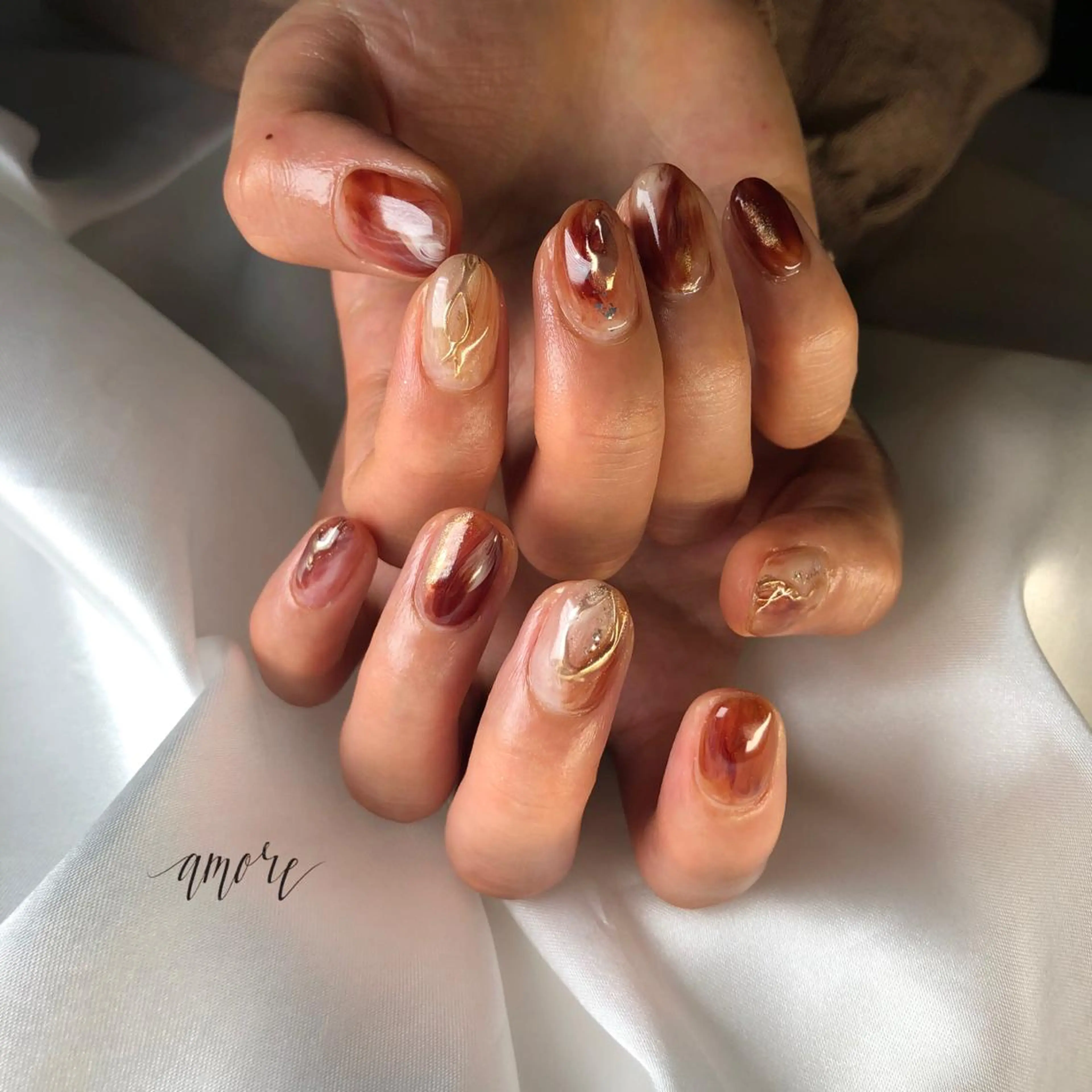 ネイル ジェルネイル 氷ネイル・うるうるネイル マグネットネイル ミラーネイル ニュアンスネイル You kyehwaのネイルデザイン