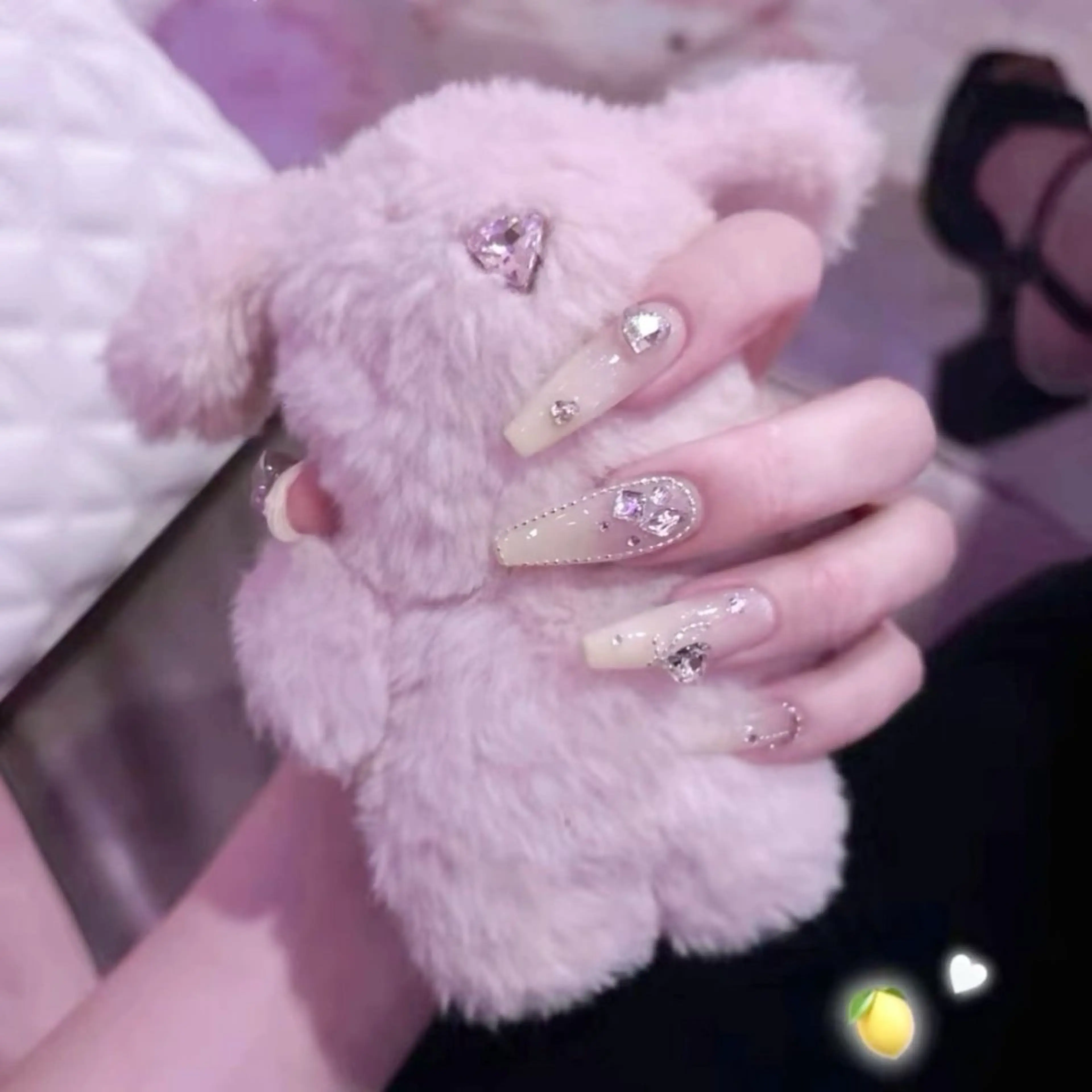 カラー グラデーションカラー ピンクカラー ハンドネイル AIN Nailのネイルデザイン