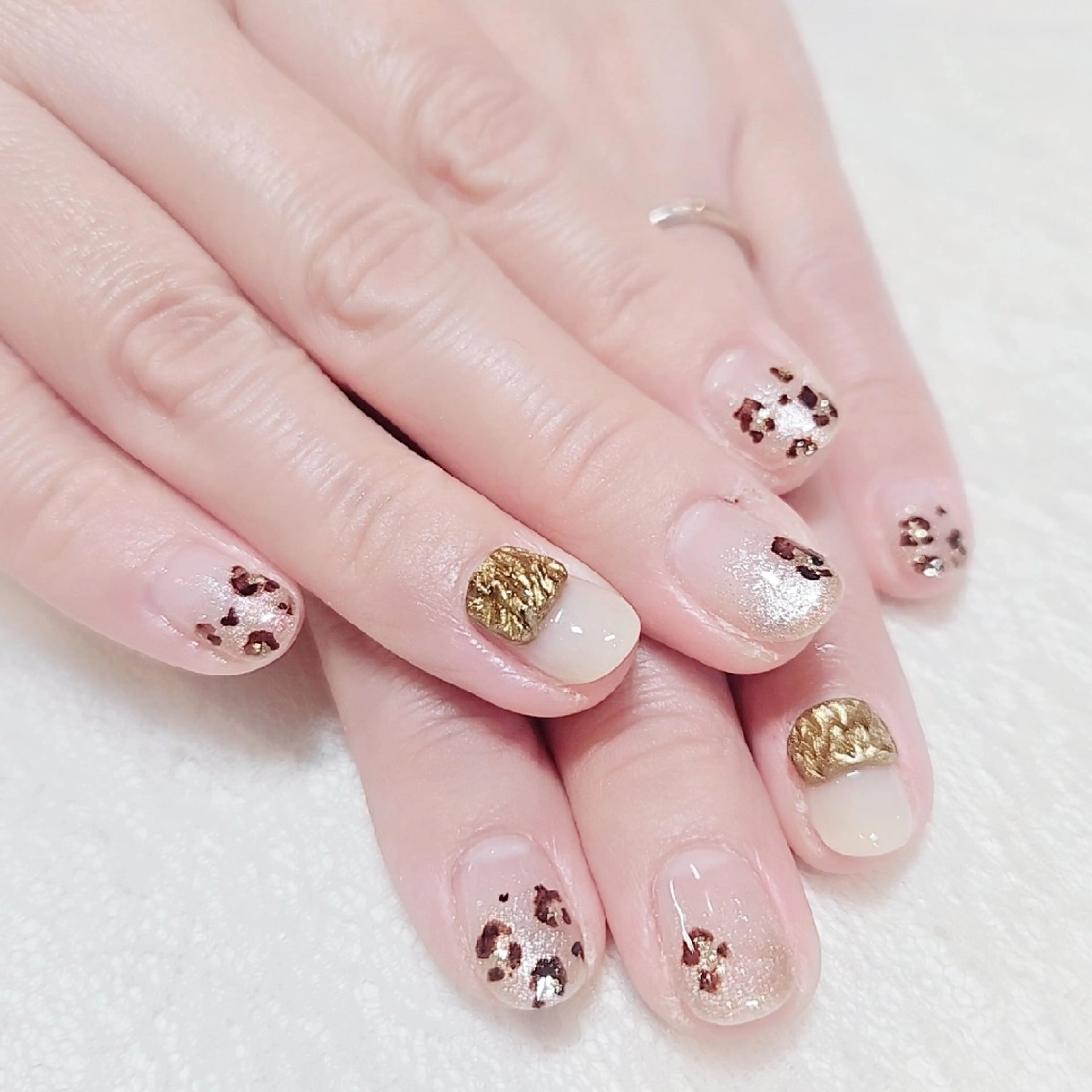 ネイル Nailsalon Wisteriaのネイルデザイン