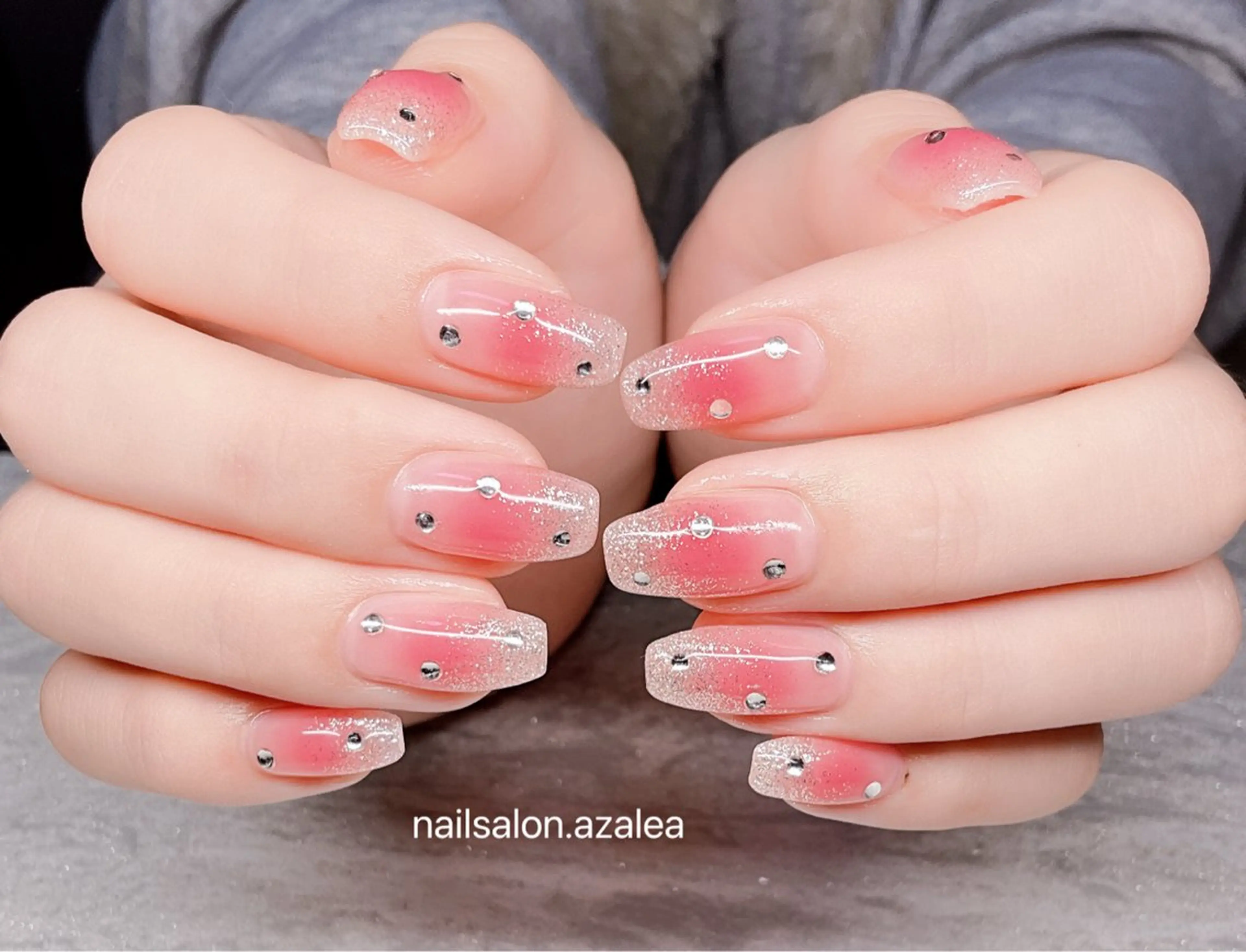 ネイル ハンドネイル R inのネイルデザイン